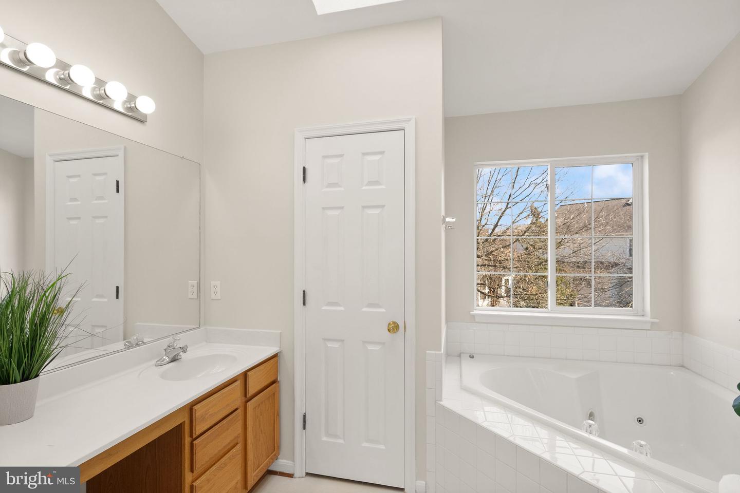 20504 DEERWATCH PL, ASHBURN, Virginia 20147, 4 Bedrooms Bedrooms, ,2 BathroomsBathrooms,Residential,For sale,20504 DEERWATCH PL,VALO2116246 MLS # VALO2116246