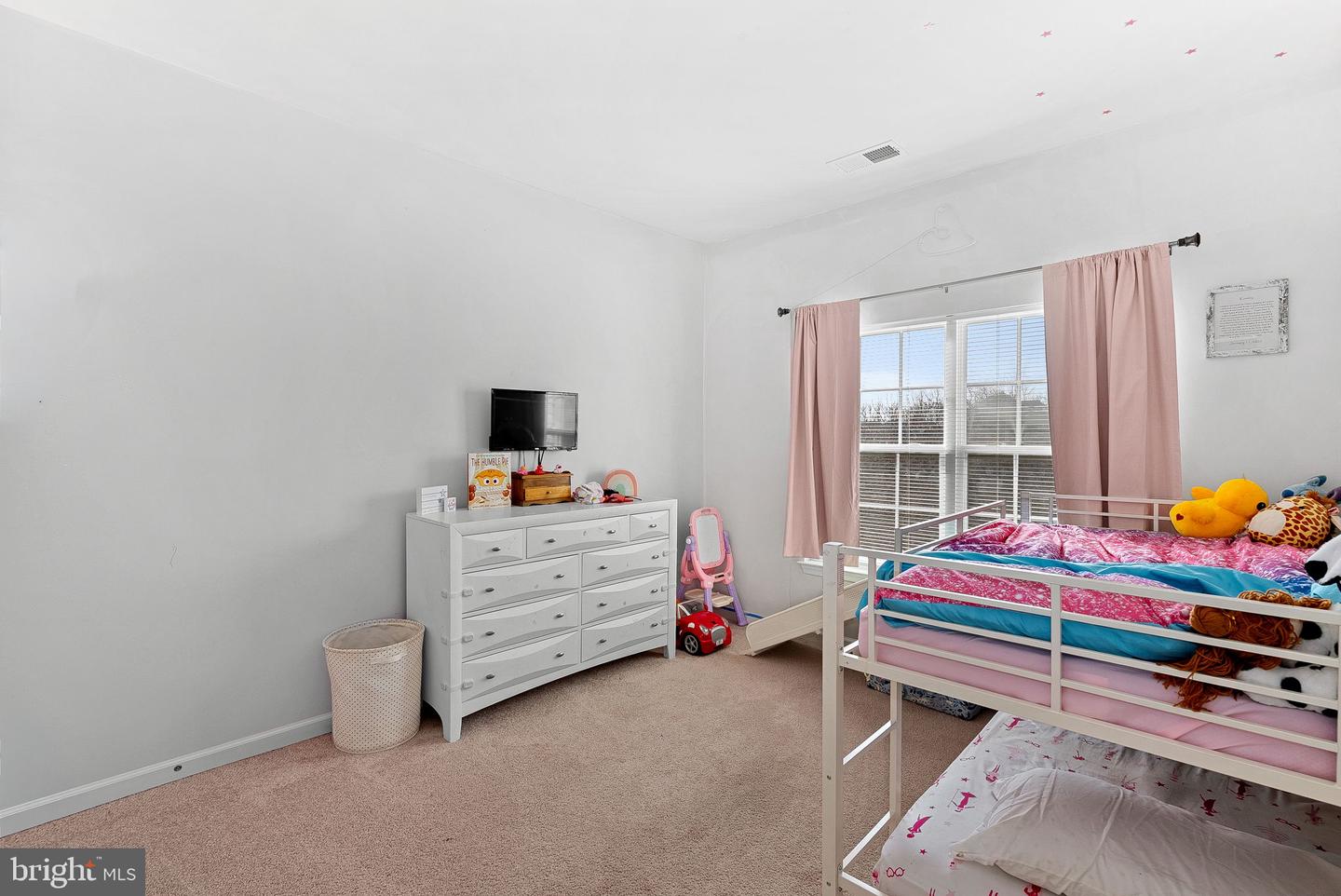 110 SETTING SUN CT, STEPHENSON, Virginia 22656, 5 Bedrooms Bedrooms, ,3 BathroomsBathrooms,Residential,For sale,110 SETTING SUN CT,VAFV2039716 MLS # VAFV2039716