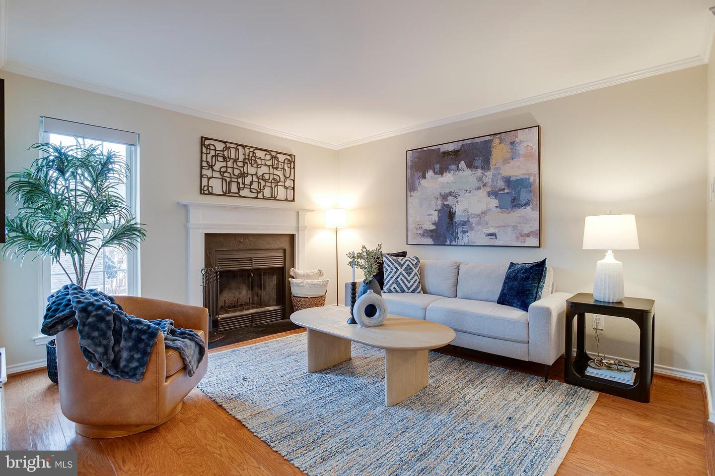 1534 LINCOLN WAY #202, MCLEAN, Virginia 22102, 1 Bedroom Bedrooms, 2 Rooms Rooms,1 BathroomBathrooms,Residential,For sale,1534 LINCOLN WAY #202,VAFX2292066 MLS # VAFX2292066