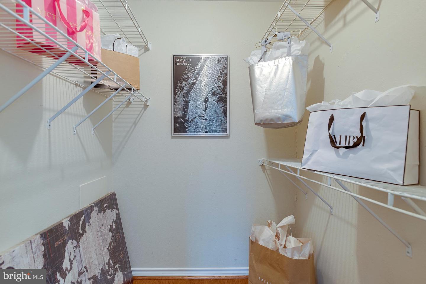 1534 LINCOLN WAY #202, MCLEAN, Virginia 22102, 1 Bedroom Bedrooms, 2 Rooms Rooms,1 BathroomBathrooms,Residential,For sale,1534 LINCOLN WAY #202,VAFX2292066 MLS # VAFX2292066 1534 LINCOLN WAY #202, MCLEAN, Virginia 22102, 1 Bedroom Bedrooms, 2 Rooms Rooms,1 BathroomBathrooms,Residential,For sale,1534 LINCOLN WAY #202,VAFX2292066 MLS # VAFX2292066