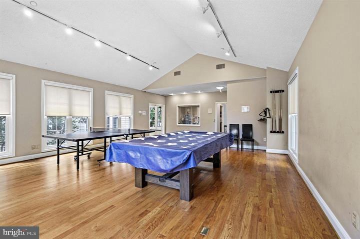 1534 LINCOLN WAY #202, MCLEAN, Virginia 22102, 1 Bedroom Bedrooms, 2 Rooms Rooms,1 BathroomBathrooms,Residential,For sale,1534 LINCOLN WAY #202,VAFX2292066 MLS # VAFX2292066 1534 LINCOLN WAY #202, MCLEAN, Virginia 22102, 1 Bedroom Bedrooms, 2 Rooms Rooms,1 BathroomBathrooms,Residential,For sale,1534 LINCOLN WAY #202,VAFX2292066 MLS # VAFX2292066