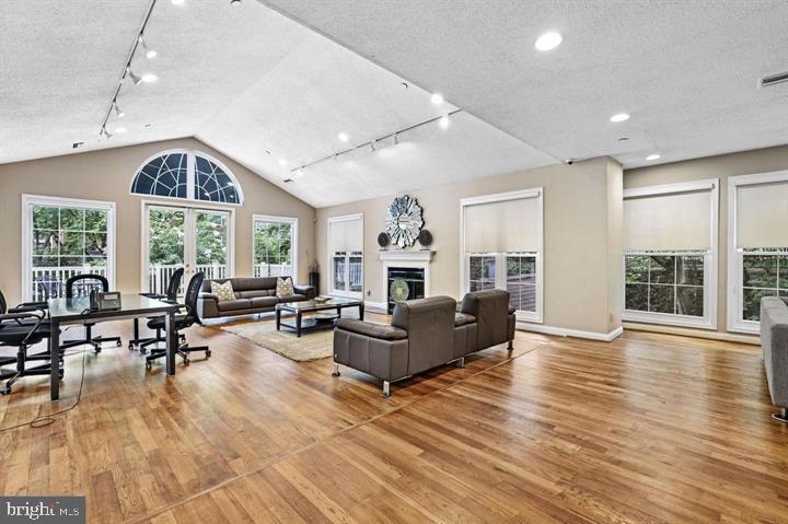 1534 LINCOLN WAY #202, MCLEAN, Virginia 22102, 1 Bedroom Bedrooms, 2 Rooms Rooms,1 BathroomBathrooms,Residential,For sale,1534 LINCOLN WAY #202,VAFX2292066 MLS # VAFX2292066 1534 LINCOLN WAY #202, MCLEAN, Virginia 22102, 1 Bedroom Bedrooms, 2 Rooms Rooms,1 BathroomBathrooms,Residential,For sale,1534 LINCOLN WAY #202,VAFX2292066 MLS # VAFX2292066