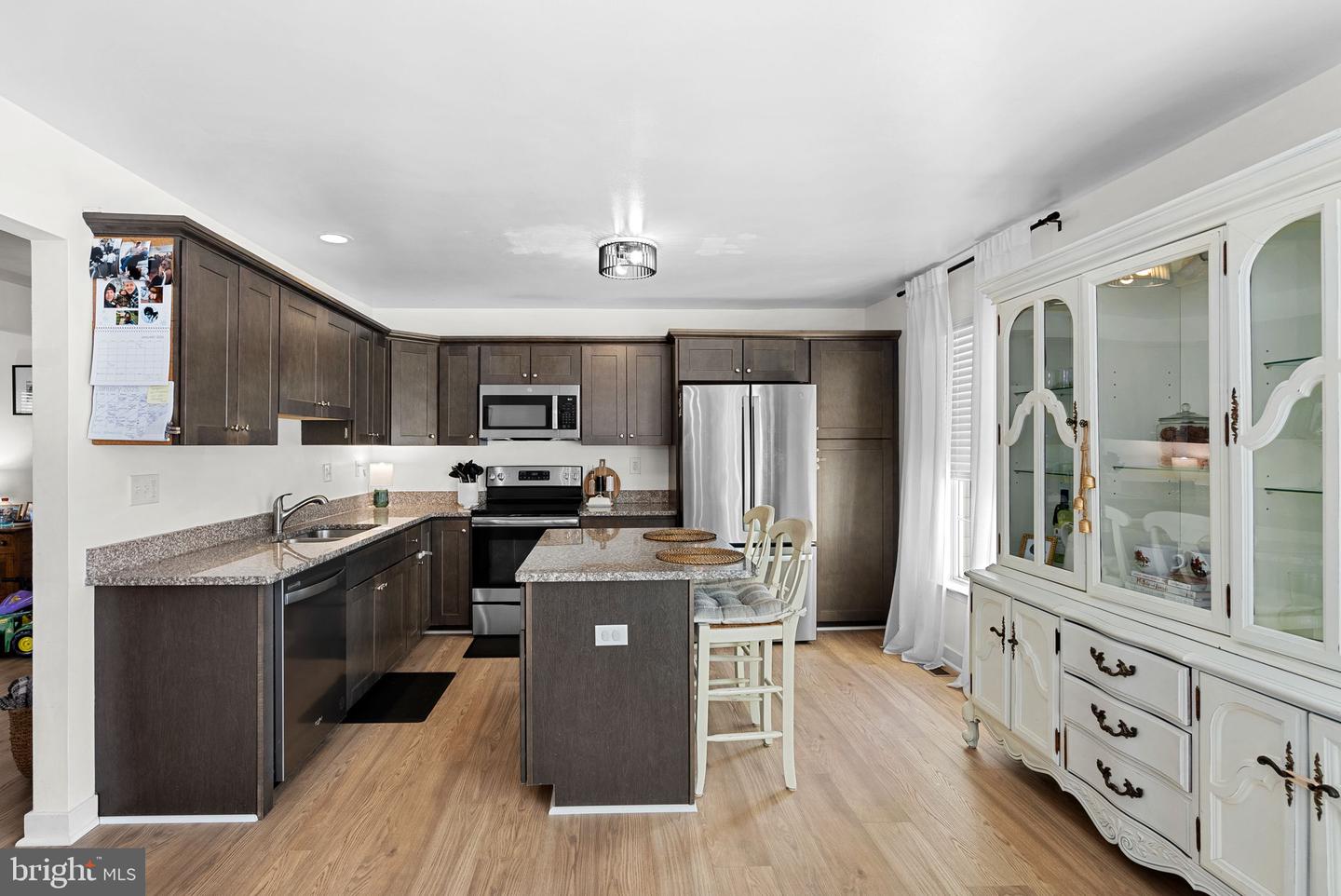 17525 BRISTOL TERRACE, ROUND HILL, Virginia 20141, 3 Bedrooms Bedrooms, ,3 BathroomsBathrooms,Residential,For sale,17525 BRISTOL TERRACE,VALO2116444 MLS # VALO2116444 17525 BRISTOL TERRACE, ROUND HILL, Virginia 20141, 3 Bedrooms Bedrooms, ,3 BathroomsBathrooms,Residential,For sale,17525 BRISTOL TERRACE,VALO2116444 MLS # VALO2116444