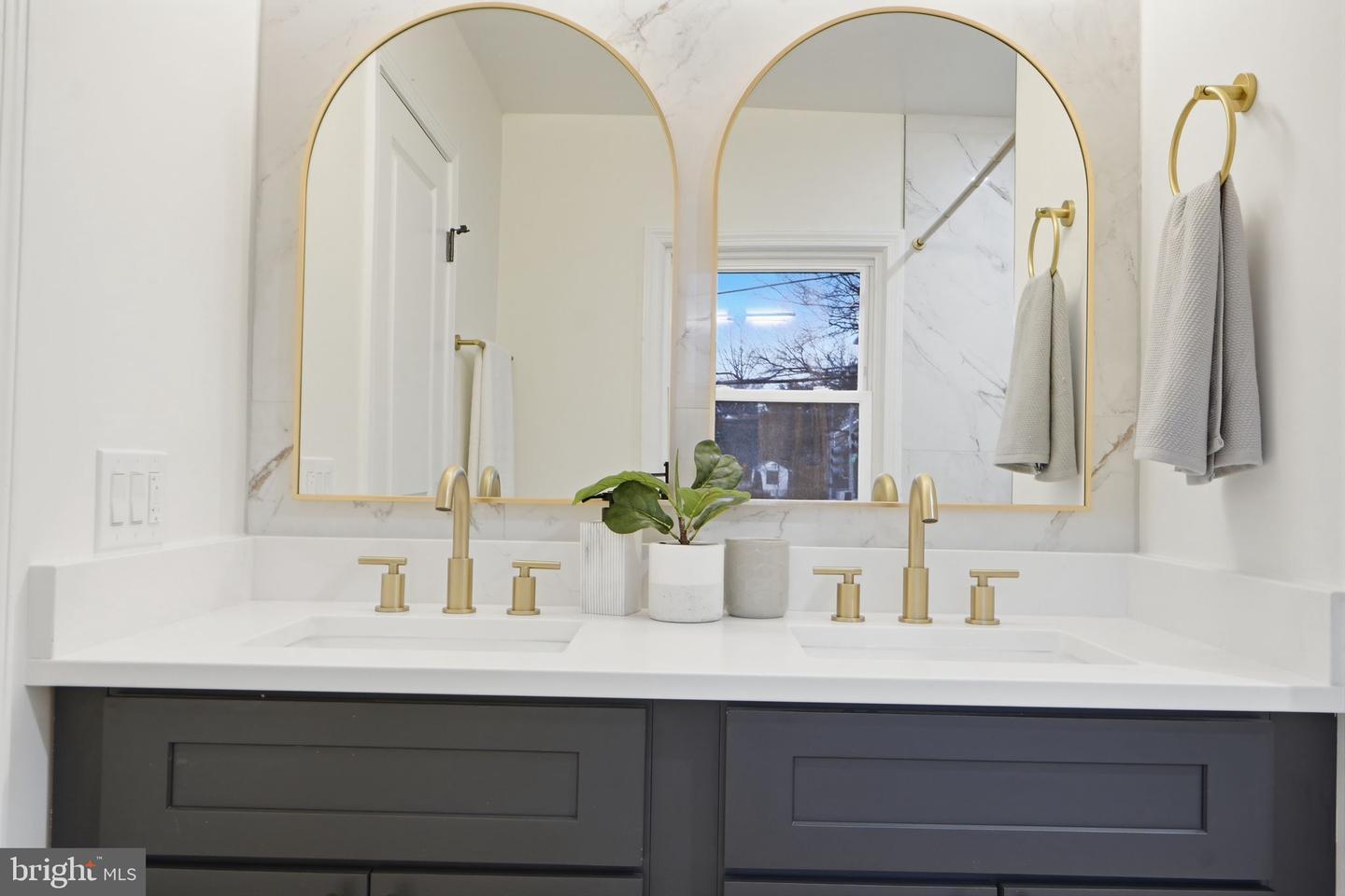 5520 NORTH CAPITOL ST NW, WASHINGTON, District Of Columbia 20011, 4 Bedrooms Bedrooms, ,3 BathroomsBathrooms,Residential,For sale,5520 NORTH CAPITOL ST NW,DCDC2247660 MLS # DCDC2247660