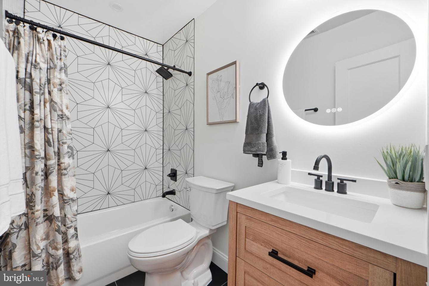 5520 NORTH CAPITOL ST NW, WASHINGTON, District Of Columbia 20011, 4 Bedrooms Bedrooms, ,3 BathroomsBathrooms,Residential,For sale,5520 NORTH CAPITOL ST NW,DCDC2247660 MLS # DCDC2247660