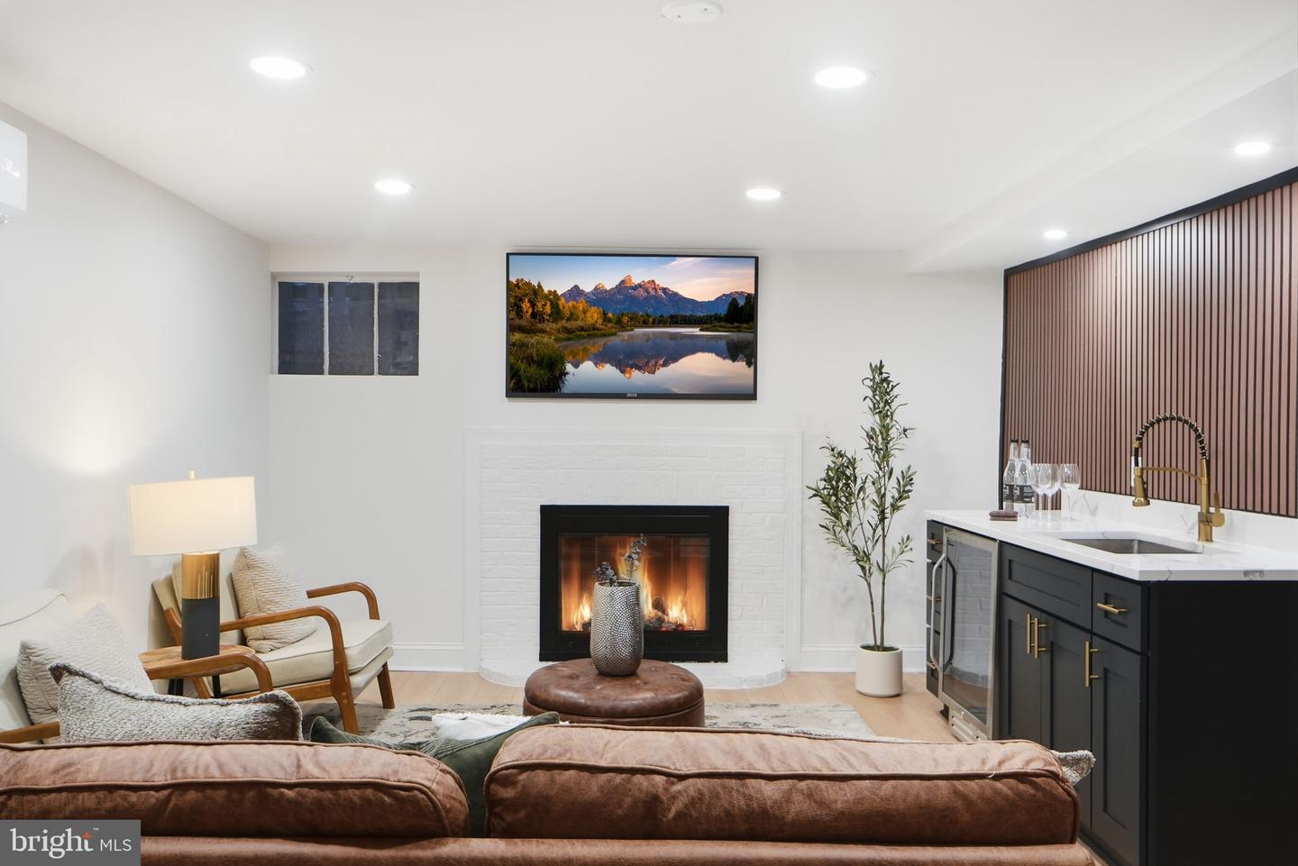 5520 NORTH CAPITOL ST NW, WASHINGTON, District Of Columbia 20011, 4 Bedrooms Bedrooms, ,3 BathroomsBathrooms,Residential,For sale,5520 NORTH CAPITOL ST NW,DCDC2247660 MLS # DCDC2247660