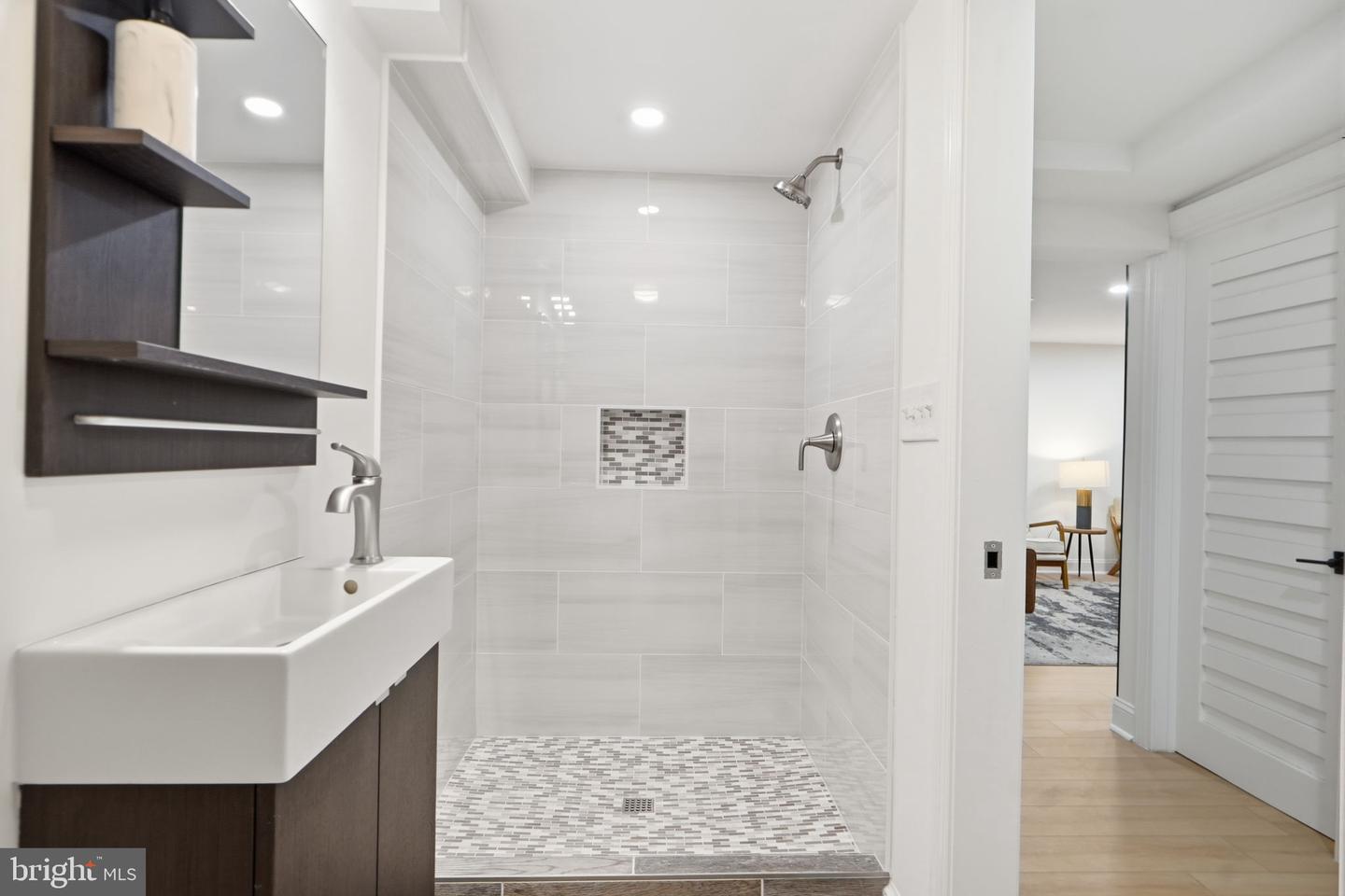 5520 NORTH CAPITOL ST NW, WASHINGTON, District Of Columbia 20011, 4 Bedrooms Bedrooms, ,3 BathroomsBathrooms,Residential,For sale,5520 NORTH CAPITOL ST NW,DCDC2247660 MLS # DCDC2247660