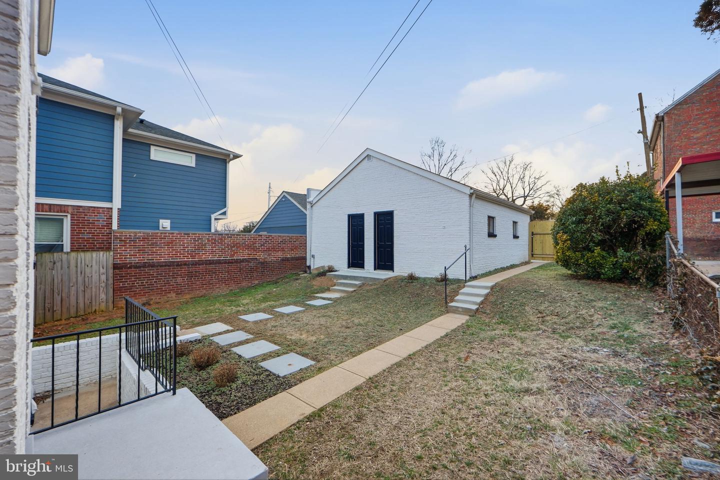 5520 NORTH CAPITOL ST NW, WASHINGTON, District Of Columbia 20011, 4 Bedrooms Bedrooms, ,3 BathroomsBathrooms,Residential,For sale,5520 NORTH CAPITOL ST NW,DCDC2247660 MLS # DCDC2247660