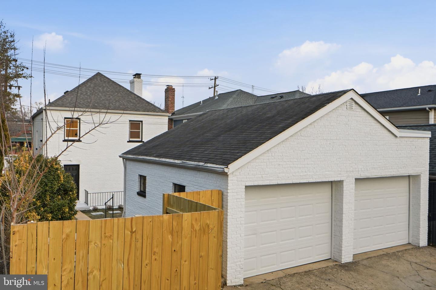 5520 NORTH CAPITOL ST NW, WASHINGTON, District Of Columbia 20011, 4 Bedrooms Bedrooms, ,3 BathroomsBathrooms,Residential,For sale,5520 NORTH CAPITOL ST NW,DCDC2247660 MLS # DCDC2247660