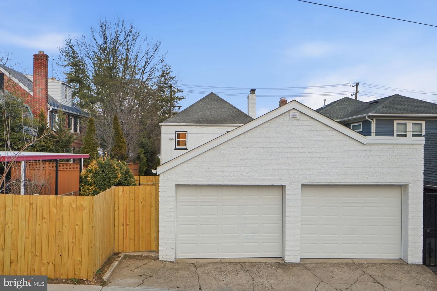 5520 NORTH CAPITOL ST NW, WASHINGTON, District Of Columbia 20011, 4 Bedrooms Bedrooms, ,3 BathroomsBathrooms,Residential,For sale,5520 NORTH CAPITOL ST NW,DCDC2247660 MLS # DCDC2247660