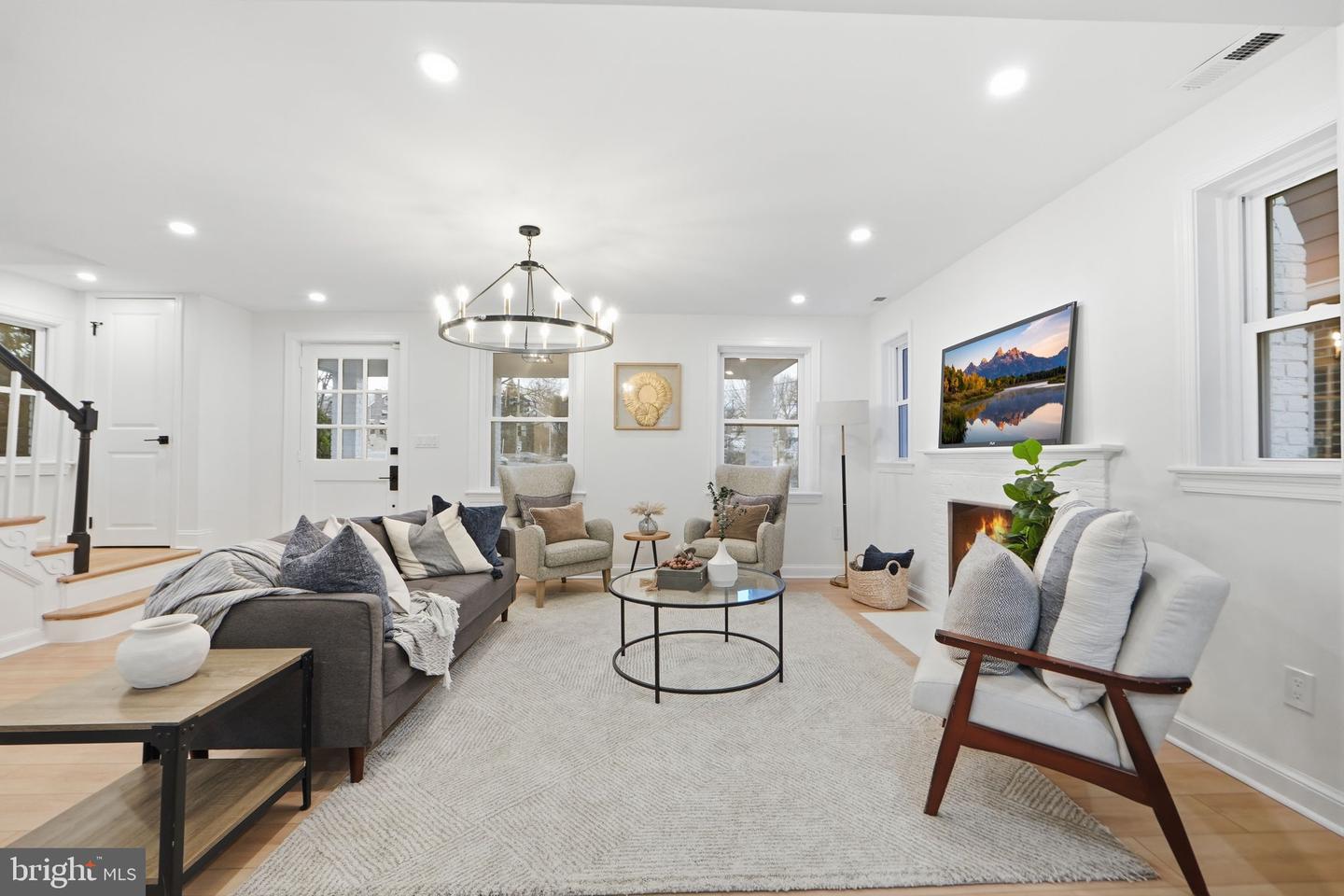 5520 NORTH CAPITOL ST NW, WASHINGTON, District Of Columbia 20011, 4 Bedrooms Bedrooms, ,3 BathroomsBathrooms,Residential,For sale,5520 NORTH CAPITOL ST NW,DCDC2247660 MLS # DCDC2247660