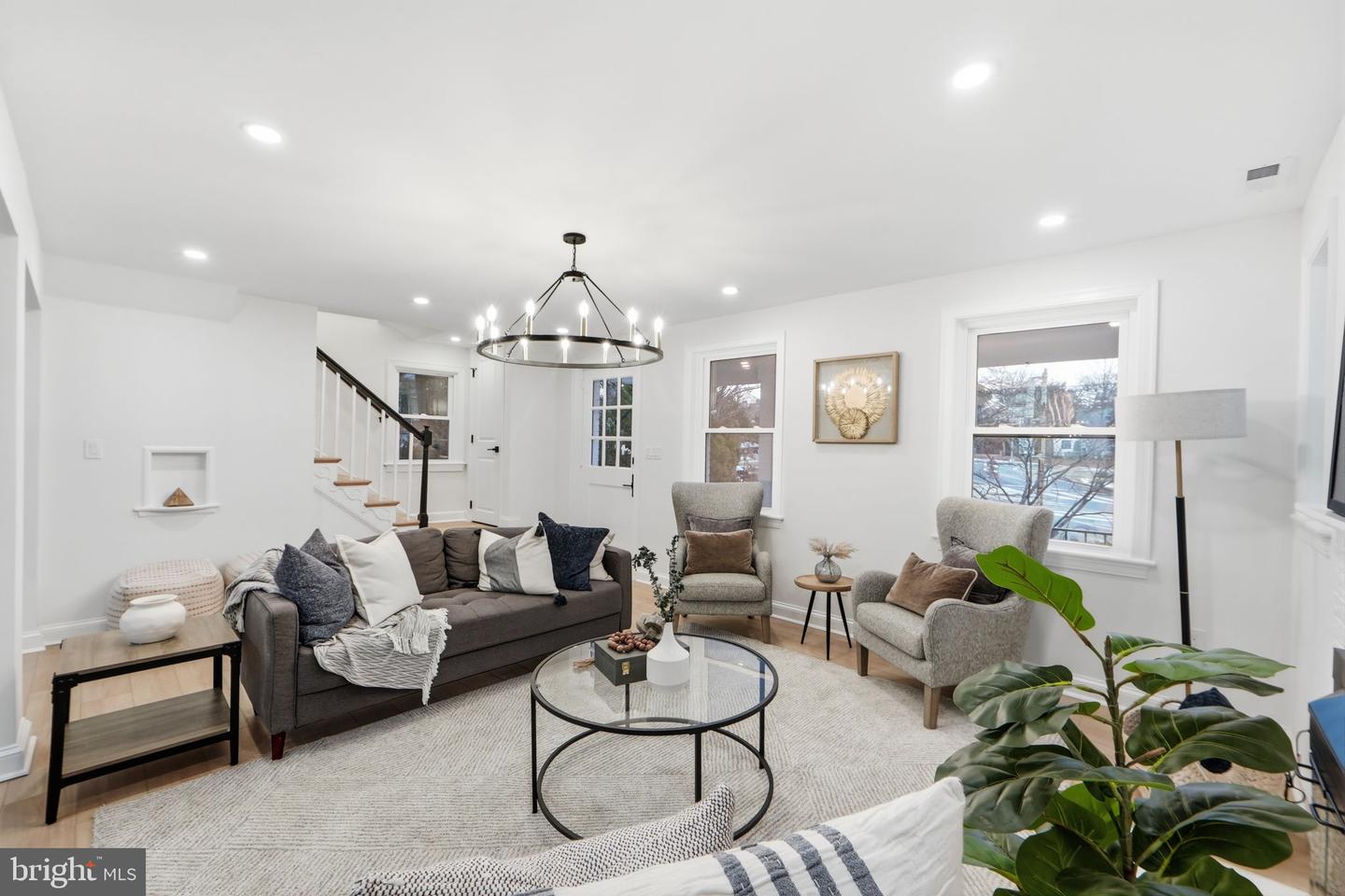 5520 NORTH CAPITOL ST NW, WASHINGTON, District Of Columbia 20011, 4 Bedrooms Bedrooms, ,3 BathroomsBathrooms,Residential,For sale,5520 NORTH CAPITOL ST NW,DCDC2247660 MLS # DCDC2247660