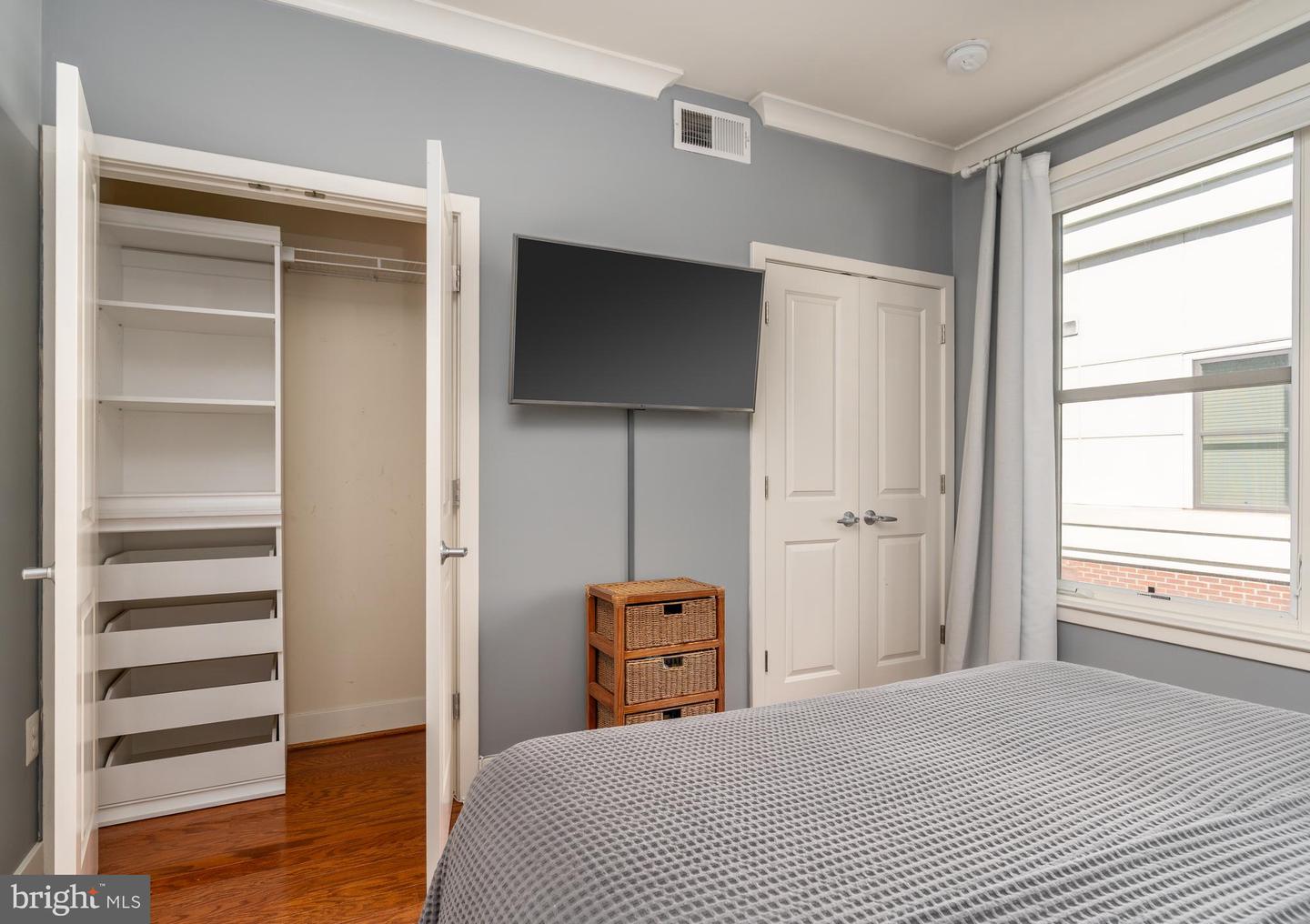 815 N PATRICK ST #407, ALEXANDRIA, Virginia 22314, 2 Bedrooms Bedrooms, ,2 BathroomsBathrooms,Residential,For sale,815 N PATRICK ST #407,VAAX2054488 MLS # VAAX2054488