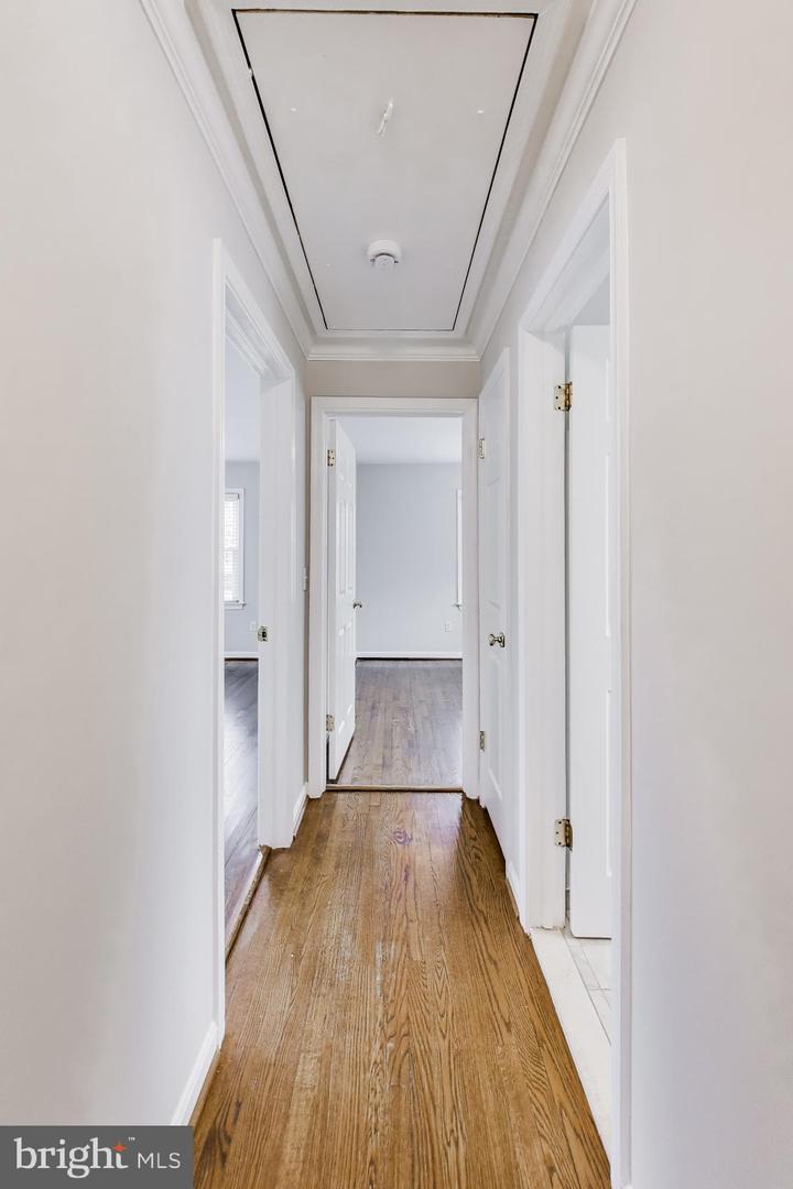 5300 EASTON DR, SPRINGFIELD, Virginia 22151, 4 Bedrooms Bedrooms, ,2 BathroomsBathrooms,Residential,For sale,5300 EASTON DR,VAFX2292812 MLS # VAFX2292812 5300 EASTON DR, SPRINGFIELD, Virginia 22151, 4 Bedrooms Bedrooms, ,2 BathroomsBathrooms,Residential,For sale,5300 EASTON DR,VAFX2292812 MLS # VAFX2292812