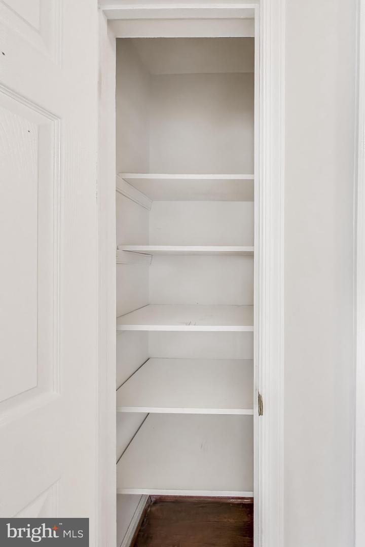 5300 EASTON DR, SPRINGFIELD, Virginia 22151, 4 Bedrooms Bedrooms, ,2 BathroomsBathrooms,Residential,For sale,5300 EASTON DR,VAFX2292812 MLS # VAFX2292812 5300 EASTON DR, SPRINGFIELD, Virginia 22151, 4 Bedrooms Bedrooms, ,2 BathroomsBathrooms,Residential,For sale,5300 EASTON DR,VAFX2292812 MLS # VAFX2292812