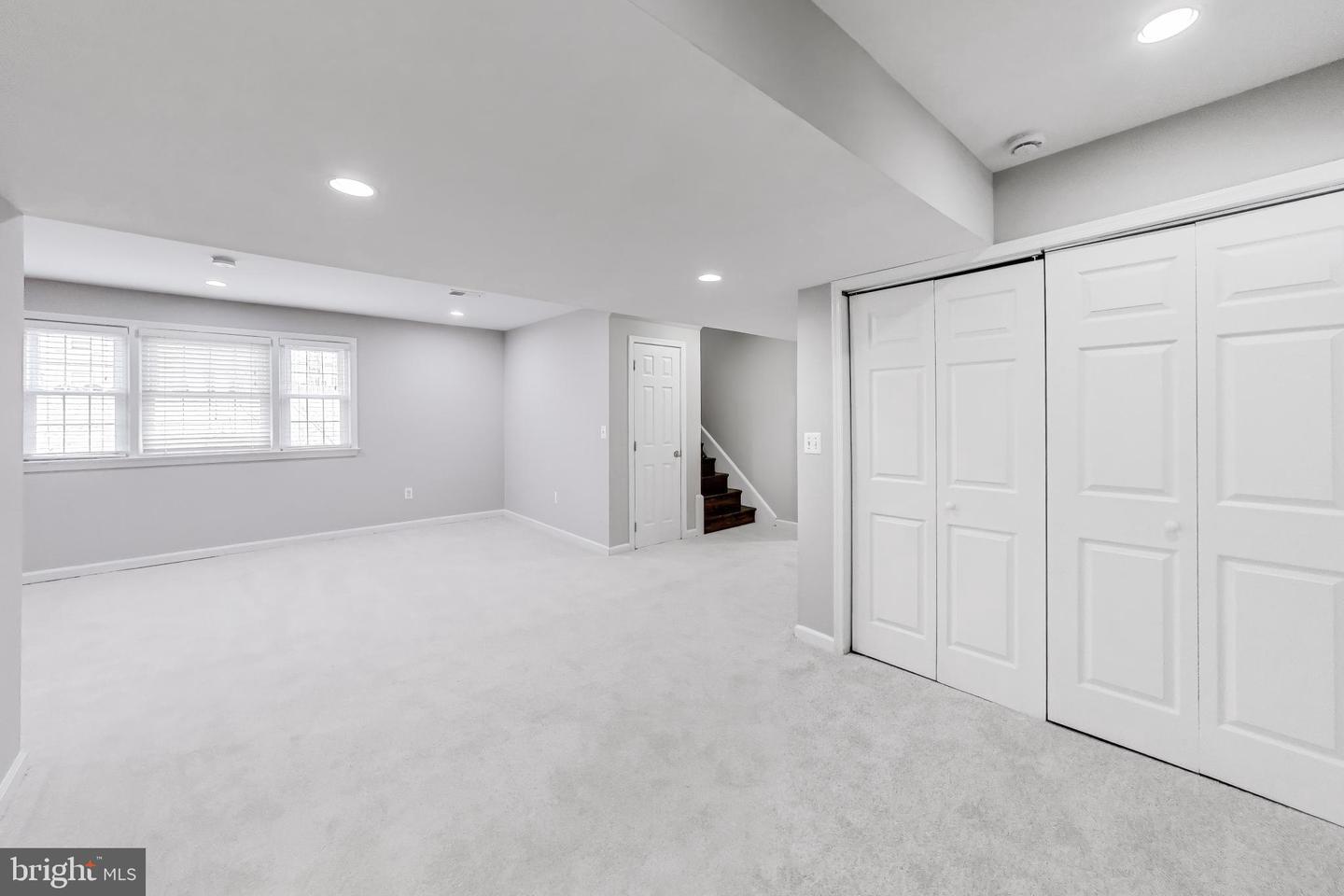 5300 EASTON DR, SPRINGFIELD, Virginia 22151, 4 Bedrooms Bedrooms, ,2 BathroomsBathrooms,Residential,For sale,5300 EASTON DR,VAFX2292812 MLS # VAFX2292812 5300 EASTON DR, SPRINGFIELD, Virginia 22151, 4 Bedrooms Bedrooms, ,2 BathroomsBathrooms,Residential,For sale,5300 EASTON DR,VAFX2292812 MLS # VAFX2292812