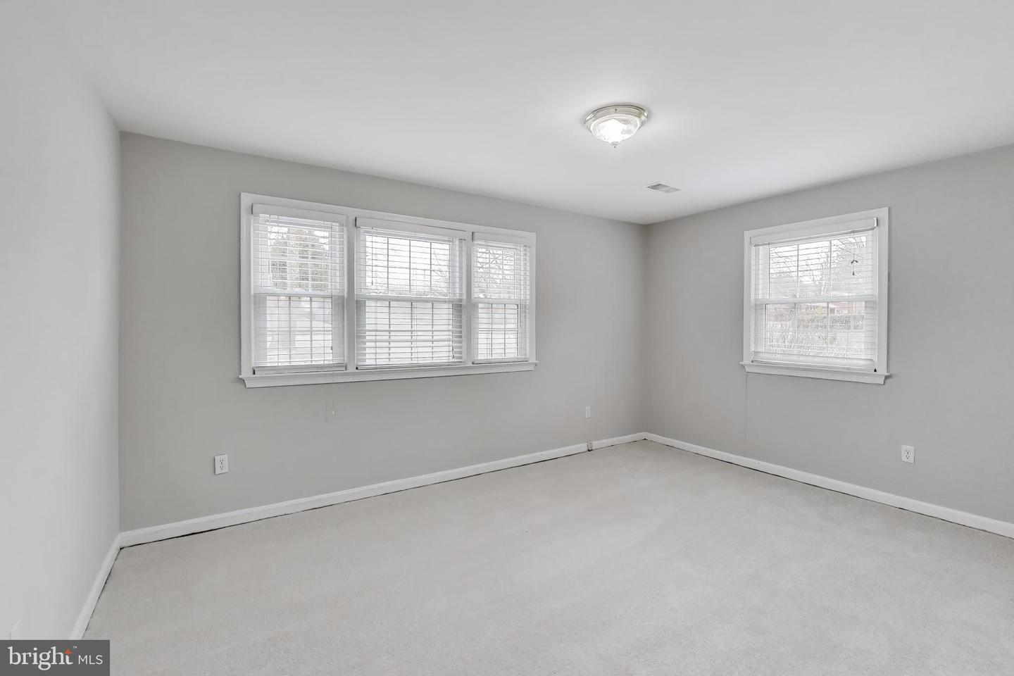 5300 EASTON DR, SPRINGFIELD, Virginia 22151, 4 Bedrooms Bedrooms, ,2 BathroomsBathrooms,Residential,For sale,5300 EASTON DR,VAFX2292812 MLS # VAFX2292812 5300 EASTON DR, SPRINGFIELD, Virginia 22151, 4 Bedrooms Bedrooms, ,2 BathroomsBathrooms,Residential,For sale,5300 EASTON DR,VAFX2292812 MLS # VAFX2292812