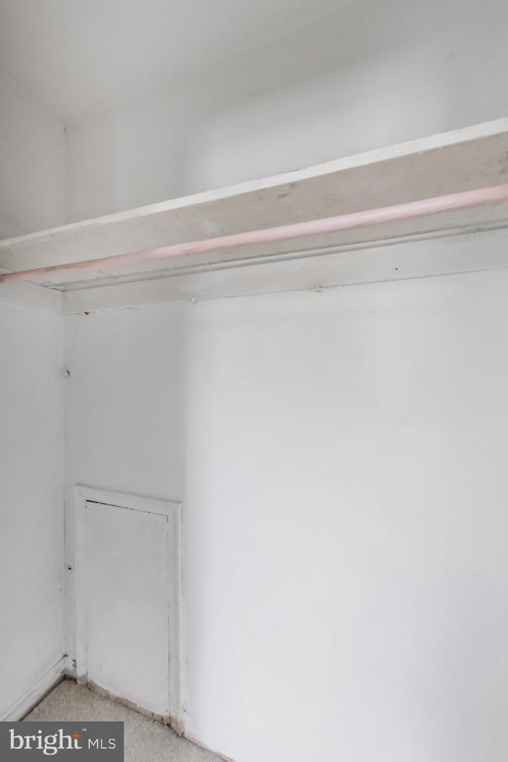 5300 EASTON DR, SPRINGFIELD, Virginia 22151, 4 Bedrooms Bedrooms, ,2 BathroomsBathrooms,Residential,For sale,5300 EASTON DR,VAFX2292812 MLS # VAFX2292812 5300 EASTON DR, SPRINGFIELD, Virginia 22151, 4 Bedrooms Bedrooms, ,2 BathroomsBathrooms,Residential,For sale,5300 EASTON DR,VAFX2292812 MLS # VAFX2292812