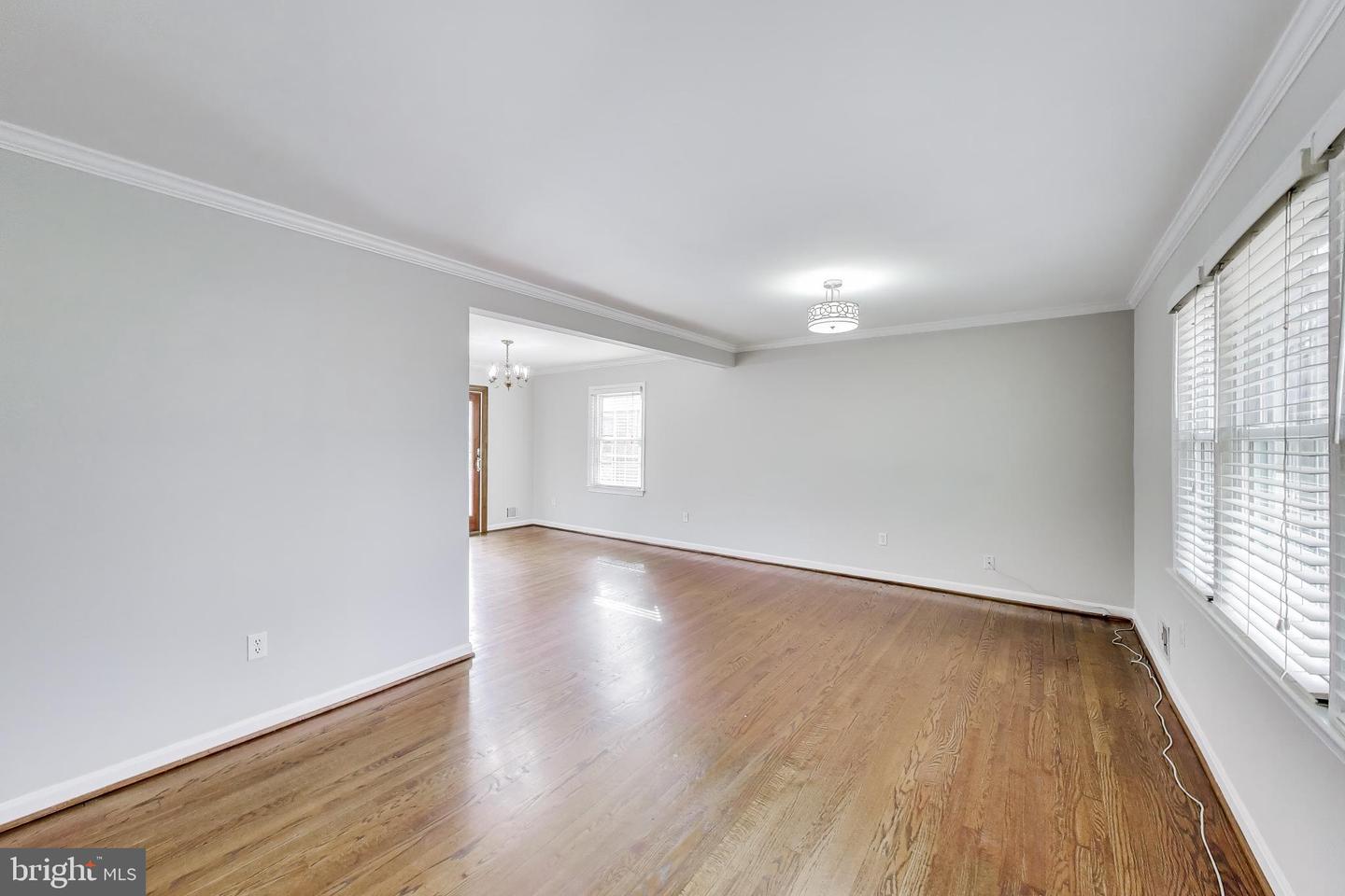 5300 EASTON DR, SPRINGFIELD, Virginia 22151, 4 Bedrooms Bedrooms, ,2 BathroomsBathrooms,Residential,For sale,5300 EASTON DR,VAFX2292812 MLS # VAFX2292812 5300 EASTON DR, SPRINGFIELD, Virginia 22151, 4 Bedrooms Bedrooms, ,2 BathroomsBathrooms,Residential,For sale,5300 EASTON DR,VAFX2292812 MLS # VAFX2292812