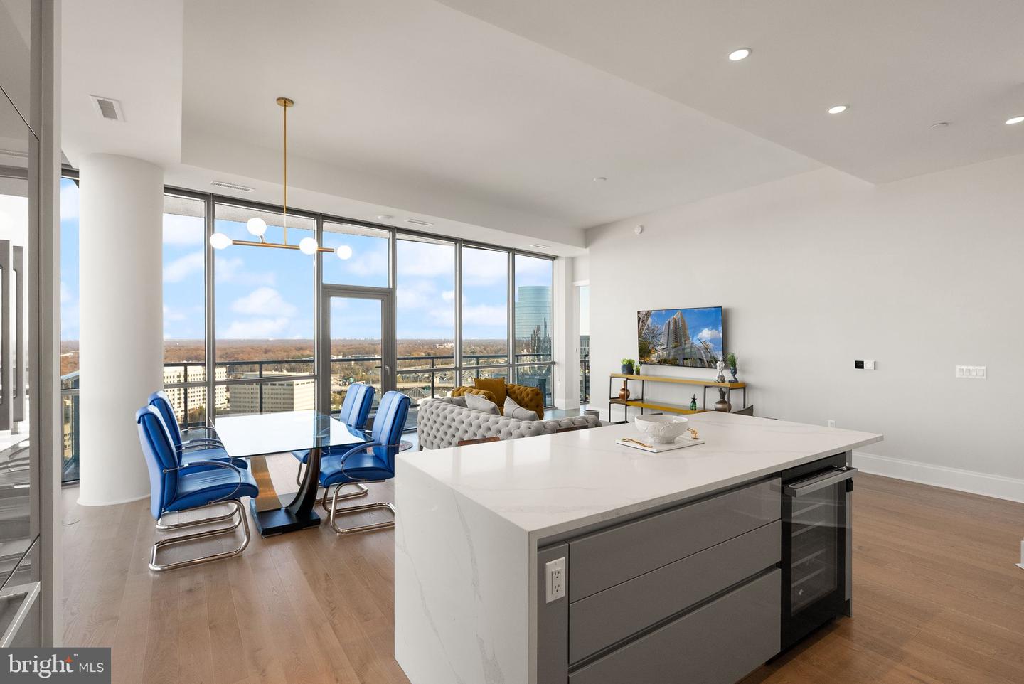 7887 JONES BRANCH DR #1802, MCLEAN, Virginia 22102, 2 Bedrooms Bedrooms, ,2 BathroomsBathrooms,Residential,For sale,7887 JONES BRANCH DR #1802,VAFX2293090 MLS # VAFX2293090 7887 JONES BRANCH DR #1802, MCLEAN, Virginia 22102, 2 Bedrooms Bedrooms, ,2 BathroomsBathrooms,Residential,For sale,7887 JONES BRANCH DR #1802,VAFX2293090 MLS # VAFX2293090