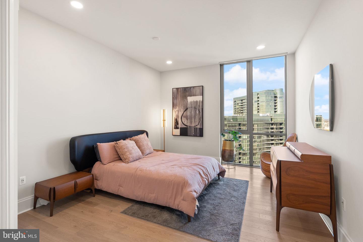 7887 JONES BRANCH DR #1802, MCLEAN, Virginia 22102, 2 Bedrooms Bedrooms, ,2 BathroomsBathrooms,Residential,For sale,7887 JONES BRANCH DR #1802,VAFX2293090 MLS # VAFX2293090 7887 JONES BRANCH DR #1802, MCLEAN, Virginia 22102, 2 Bedrooms Bedrooms, ,2 BathroomsBathrooms,Residential,For sale,7887 JONES BRANCH DR #1802,VAFX2293090 MLS # VAFX2293090