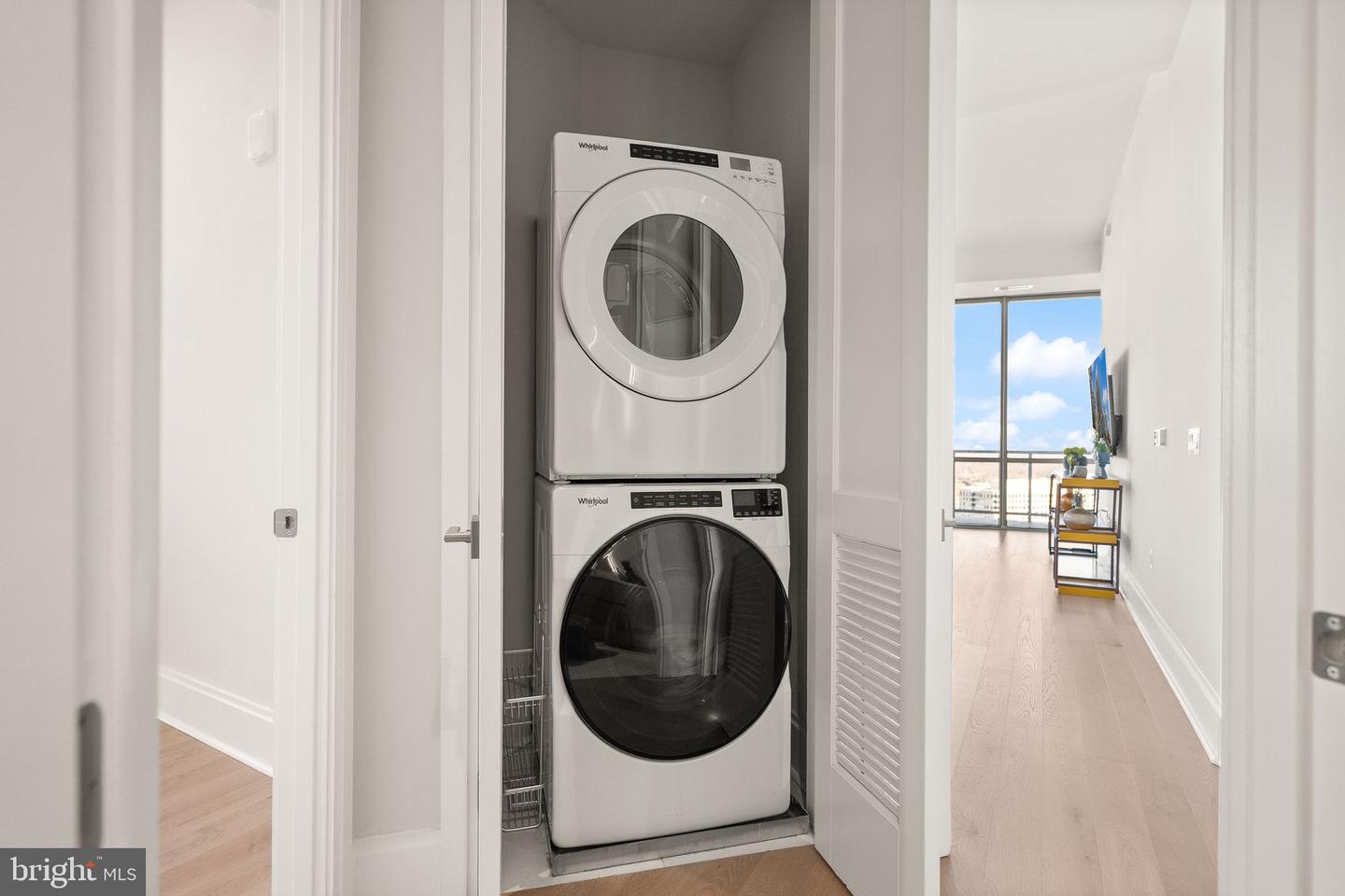 7887 JONES BRANCH DR #1802, MCLEAN, Virginia 22102, 2 Bedrooms Bedrooms, ,2 BathroomsBathrooms,Residential,For sale,7887 JONES BRANCH DR #1802,VAFX2293090 MLS # VAFX2293090 7887 JONES BRANCH DR #1802, MCLEAN, Virginia 22102, 2 Bedrooms Bedrooms, ,2 BathroomsBathrooms,Residential,For sale,7887 JONES BRANCH DR #1802,VAFX2293090 MLS # VAFX2293090