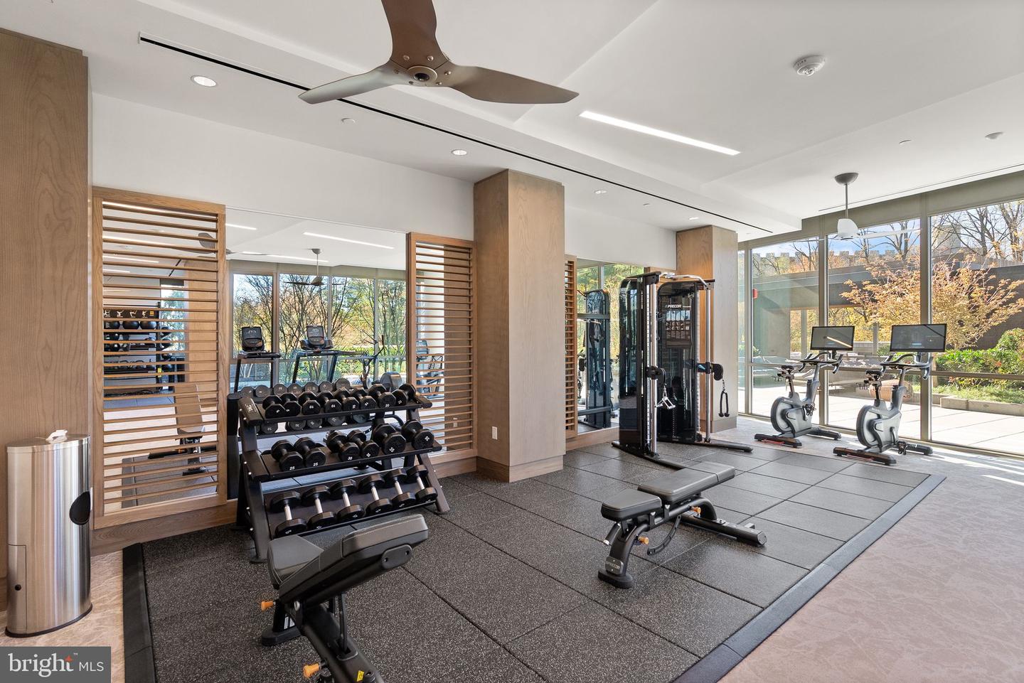 7887 JONES BRANCH DR #1802, MCLEAN, Virginia 22102, 2 Bedrooms Bedrooms, ,2 BathroomsBathrooms,Residential,For sale,7887 JONES BRANCH DR #1802,VAFX2293090 MLS # VAFX2293090 7887 JONES BRANCH DR #1802, MCLEAN, Virginia 22102, 2 Bedrooms Bedrooms, ,2 BathroomsBathrooms,Residential,For sale,7887 JONES BRANCH DR #1802,VAFX2293090 MLS # VAFX2293090