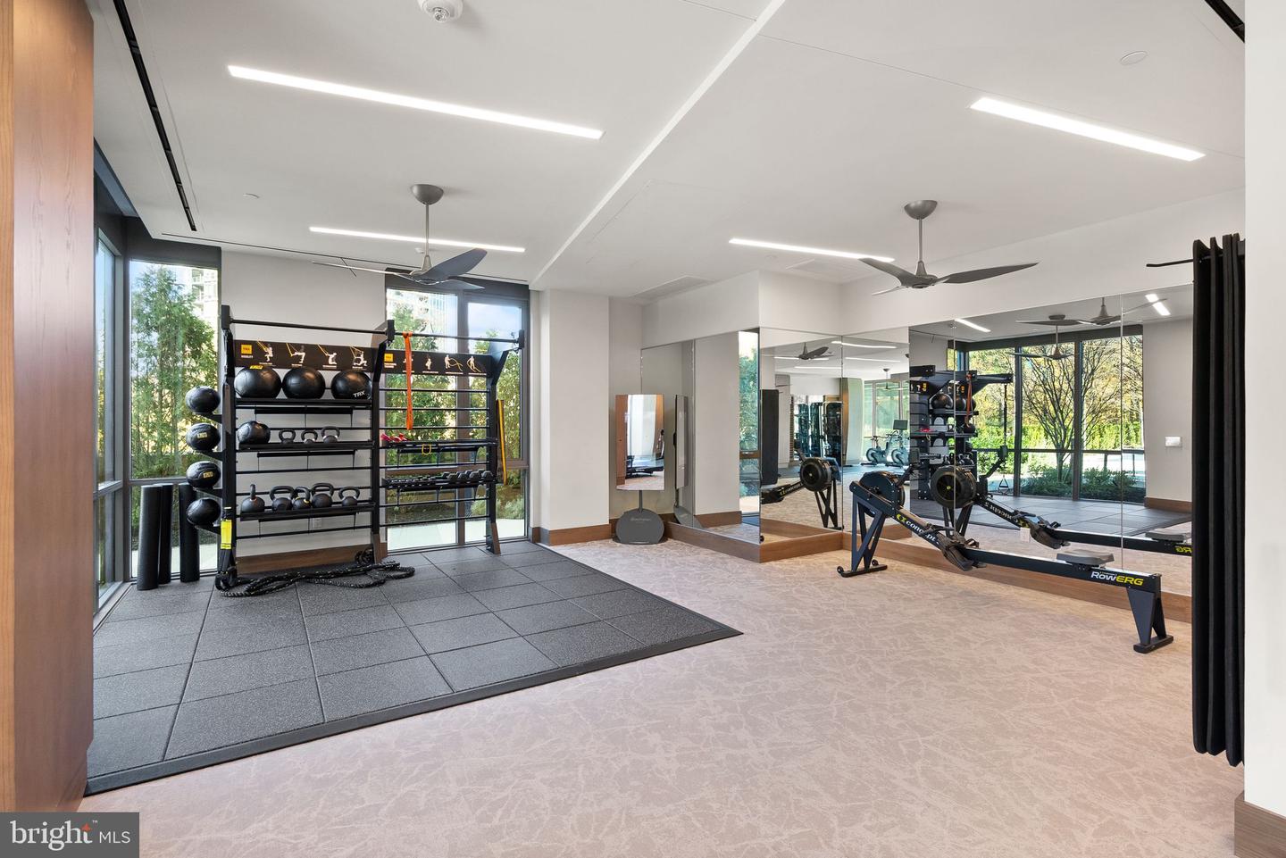 7887 JONES BRANCH DR #1802, MCLEAN, Virginia 22102, 2 Bedrooms Bedrooms, ,2 BathroomsBathrooms,Residential,For sale,7887 JONES BRANCH DR #1802,VAFX2293090 MLS # VAFX2293090 7887 JONES BRANCH DR #1802, MCLEAN, Virginia 22102, 2 Bedrooms Bedrooms, ,2 BathroomsBathrooms,Residential,For sale,7887 JONES BRANCH DR #1802,VAFX2293090 MLS # VAFX2293090