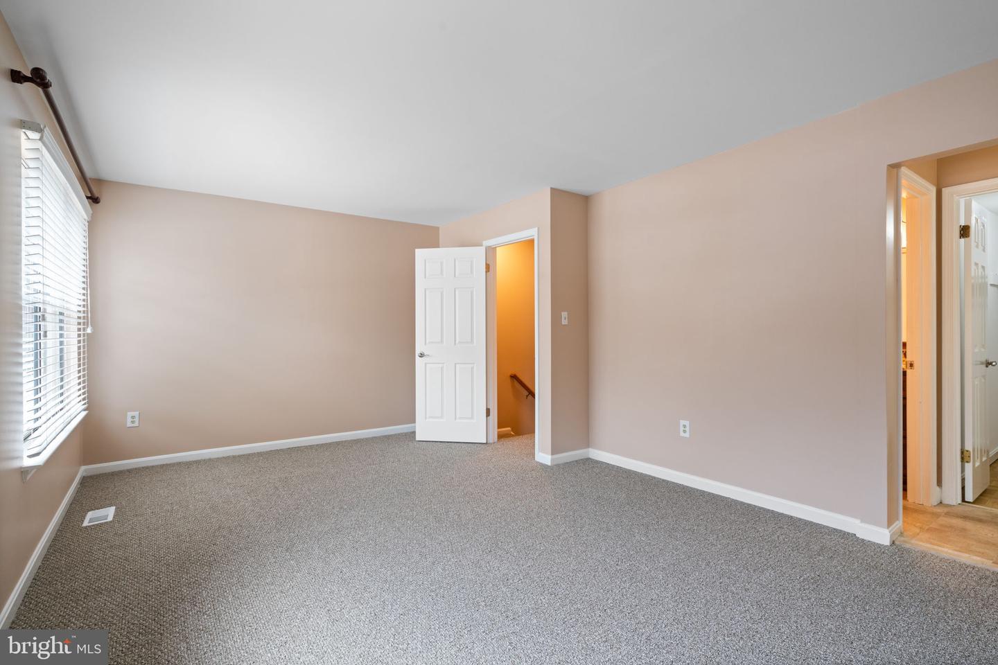 6020 CROCUS CT, ALEXANDRIA, Virginia 22310, 3 Bedrooms Bedrooms, ,2 BathroomsBathrooms,Residential,For sale,6020 CROCUS CT,VAFX2293180 MLS # VAFX2293180