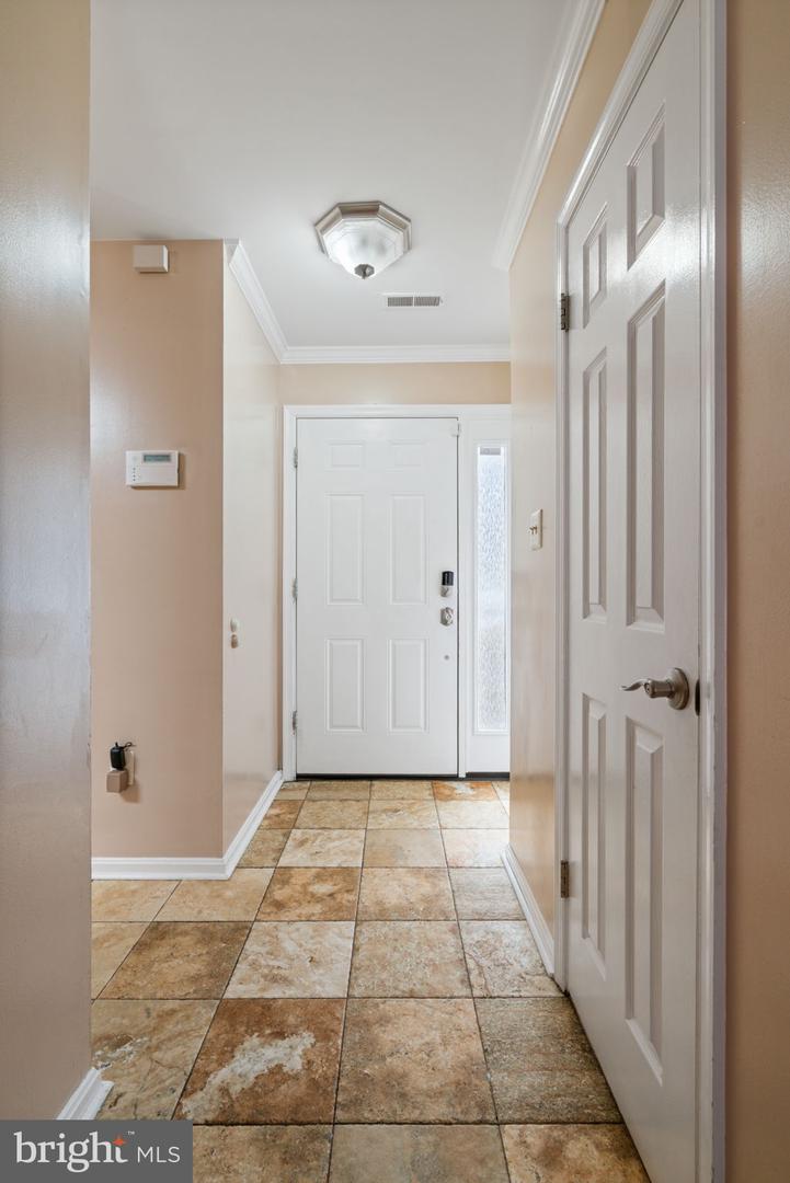 6020 CROCUS CT, ALEXANDRIA, Virginia 22310, 3 Bedrooms Bedrooms, ,2 BathroomsBathrooms,Residential,For sale,6020 CROCUS CT,VAFX2293180 MLS # VAFX2293180