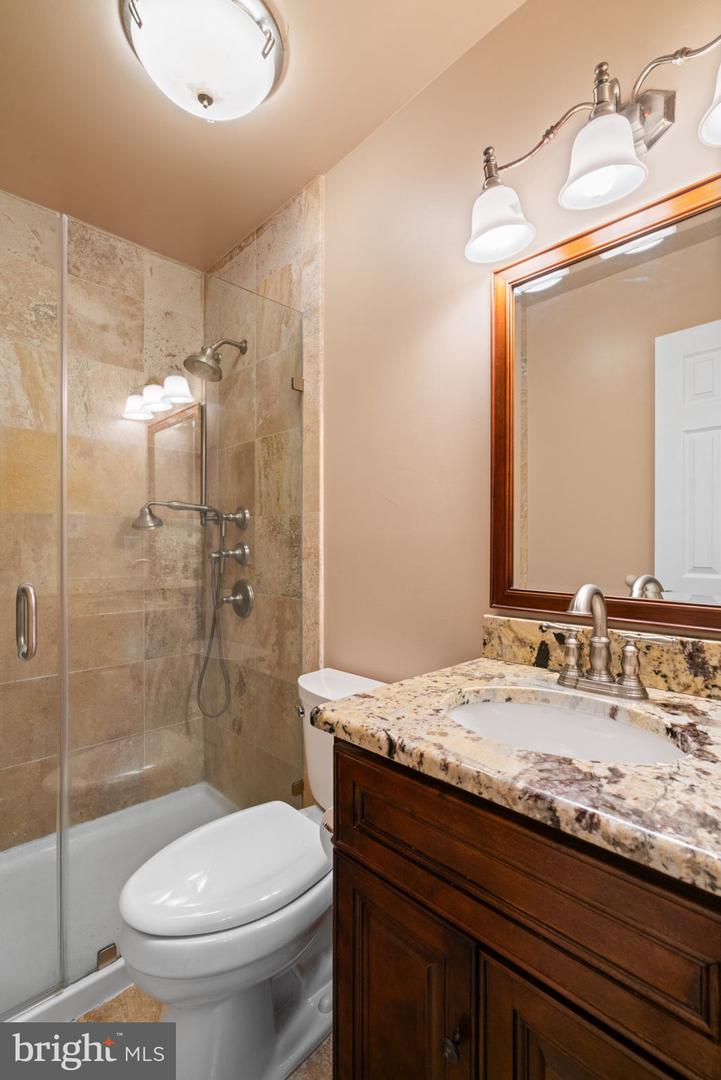 6020 CROCUS CT, ALEXANDRIA, Virginia 22310, 3 Bedrooms Bedrooms, ,2 BathroomsBathrooms,Residential,For sale,6020 CROCUS CT,VAFX2293180 MLS # VAFX2293180