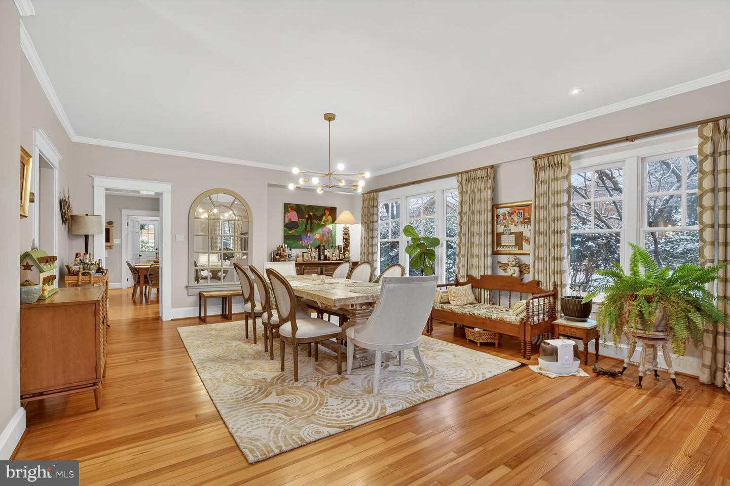 5723 27TH ST N, ARLINGTON, Virginia 22207, 4 Bedrooms Bedrooms, ,3 BathroomsBathrooms,Residential,For sale,5723 27TH ST N,VAAR2069422 MLS # VAAR2069422