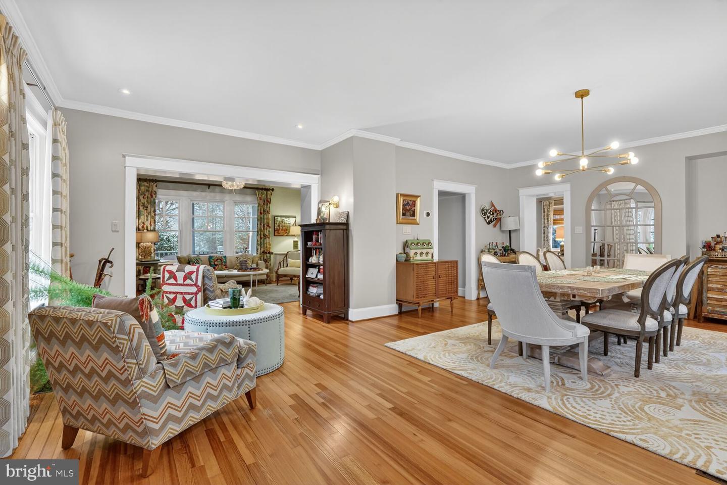 5723 27TH ST N, ARLINGTON, Virginia 22207, 4 Bedrooms Bedrooms, ,3 BathroomsBathrooms,Residential,For sale,5723 27TH ST N,VAAR2069422 MLS # VAAR2069422