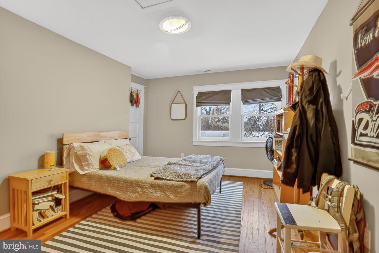 5723 27TH ST N, ARLINGTON, Virginia 22207, 4 Bedrooms Bedrooms, ,3 BathroomsBathrooms,Residential,For sale,5723 27TH ST N,VAAR2069422 MLS # VAAR2069422