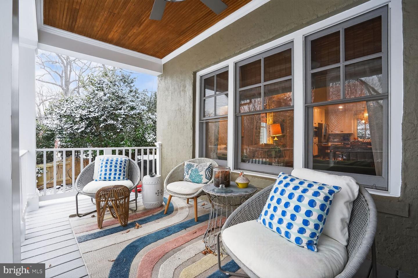 5723 27TH ST N, ARLINGTON, Virginia 22207, 4 Bedrooms Bedrooms, ,3 BathroomsBathrooms,Residential,For sale,5723 27TH ST N,VAAR2069422 MLS # VAAR2069422