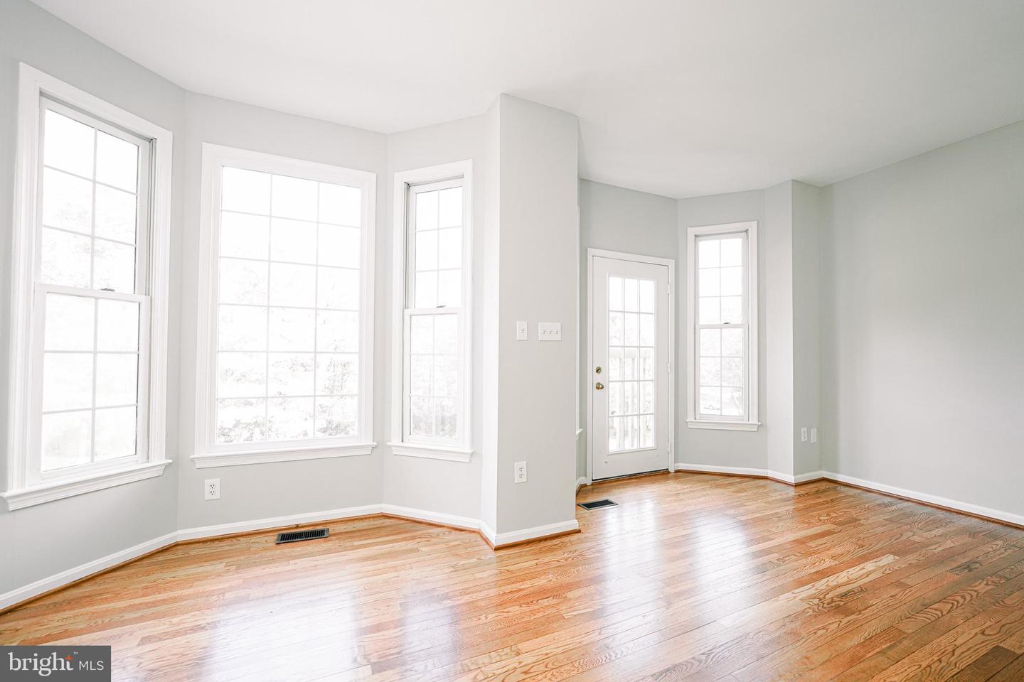 6584 IRVIN CT, ALEXANDRIA, Virginia 22312, 3 Bedrooms Bedrooms, ,2 BathroomsBathrooms,Residential,For sale,6584 IRVIN CT,VAFX2293210 MLS # VAFX2293210