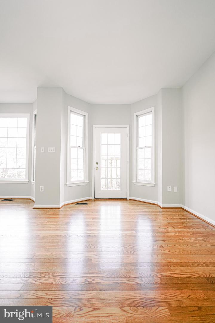 6584 IRVIN CT, ALEXANDRIA, Virginia 22312, 3 Bedrooms Bedrooms, ,2 BathroomsBathrooms,Residential,For sale,6584 IRVIN CT,VAFX2293210 MLS # VAFX2293210