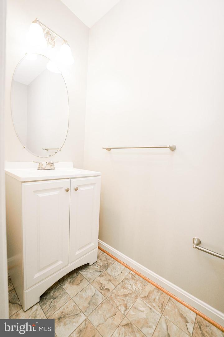 6584 IRVIN CT, ALEXANDRIA, Virginia 22312, 3 Bedrooms Bedrooms, ,2 BathroomsBathrooms,Residential,For sale,6584 IRVIN CT,VAFX2293210 MLS # VAFX2293210