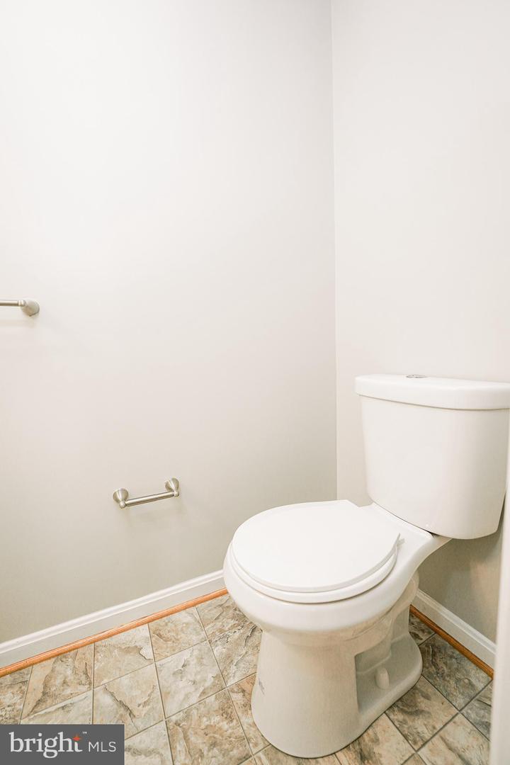 6584 IRVIN CT, ALEXANDRIA, Virginia 22312, 3 Bedrooms Bedrooms, ,2 BathroomsBathrooms,Residential,For sale,6584 IRVIN CT,VAFX2293210 MLS # VAFX2293210