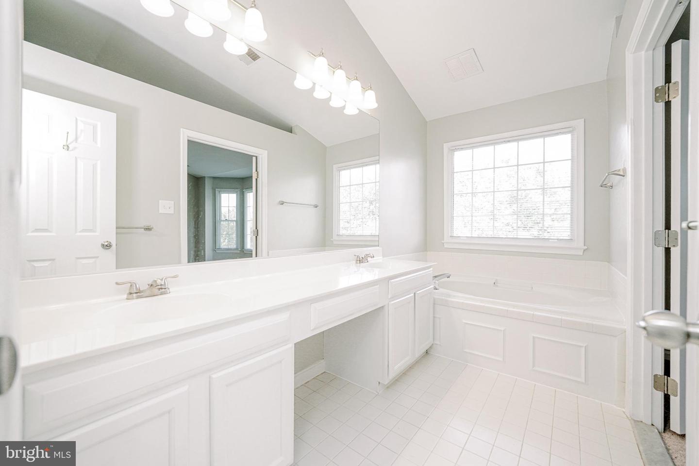 6584 IRVIN CT, ALEXANDRIA, Virginia 22312, 3 Bedrooms Bedrooms, ,2 BathroomsBathrooms,Residential,For sale,6584 IRVIN CT,VAFX2293210 MLS # VAFX2293210