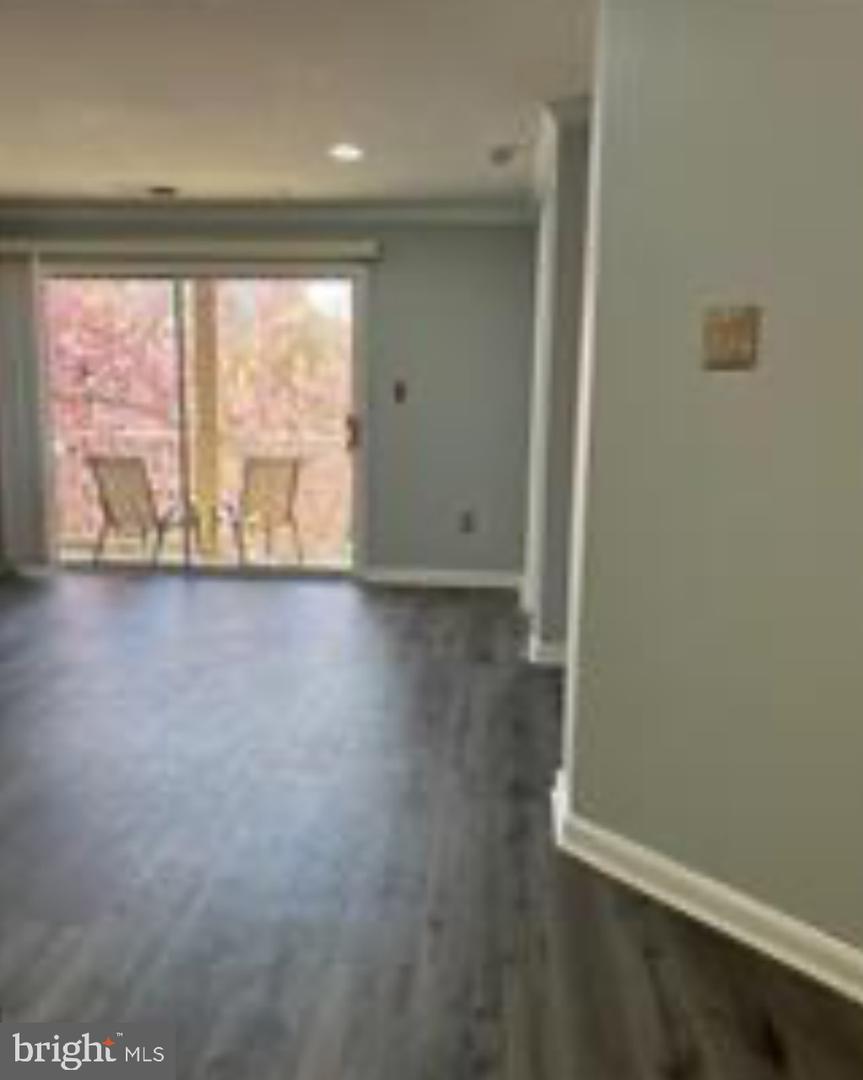 1061 GARDENVIEW LOOP #204, WOODBRIDGE, Virginia 22191, 2 Bedrooms Bedrooms, 4 Rooms Rooms,2 BathroomsBathrooms,Residential,For sale,1061 GARDENVIEW LOOP #204,VAPW2113454 MLS # VAPW2113454