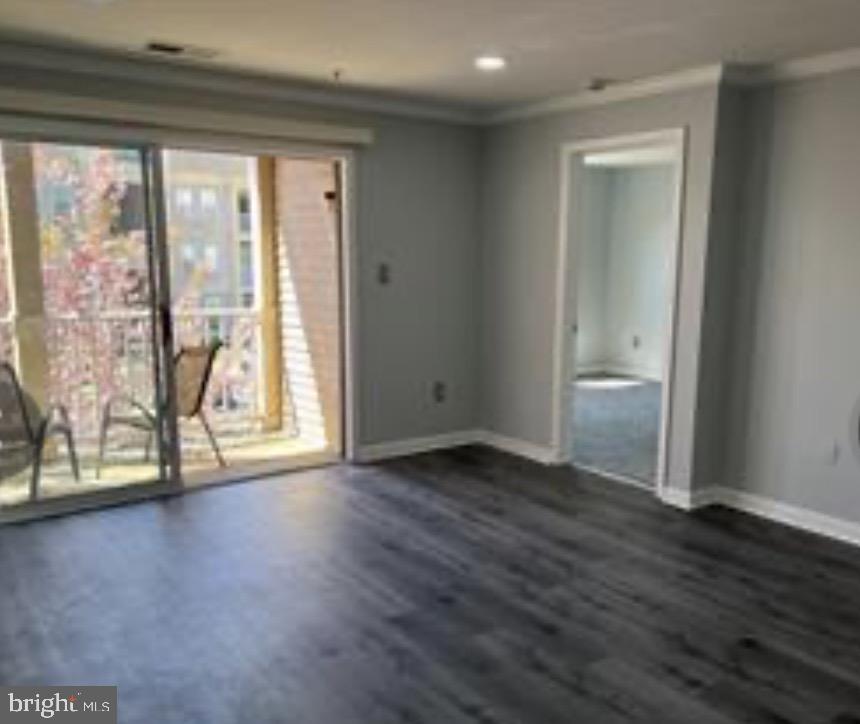 1061 GARDENVIEW LOOP #204, WOODBRIDGE, Virginia 22191, 2 Bedrooms Bedrooms, 4 Rooms Rooms,2 BathroomsBathrooms,Residential,For sale,1061 GARDENVIEW LOOP #204,VAPW2113454 MLS # VAPW2113454