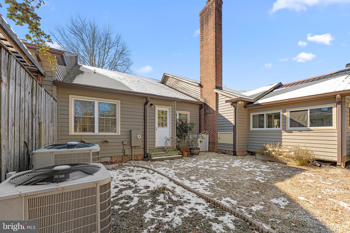 15 HEATHERFIELD CT, KILMARNOCK, Virginia 22482, 5 Bedrooms Bedrooms, 8 Rooms Rooms,3 BathroomsBathrooms,Residential,For sale,15 HEATHERFIELD CT,VALV2000962 MLS # VALV2000962