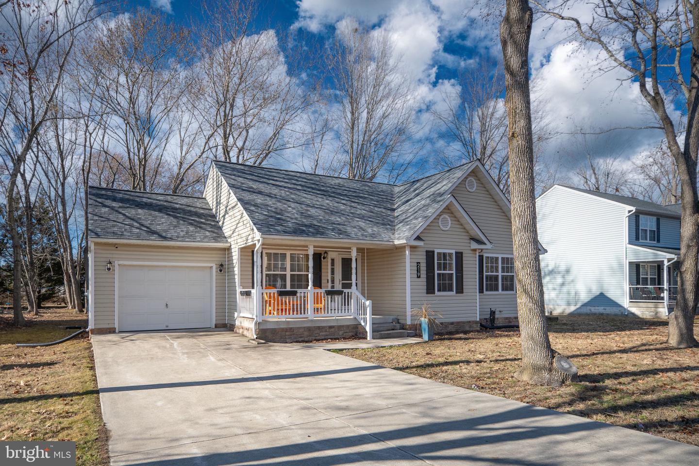 219 SANTA MARIA AVE, COLONIAL BEACH, Virginia 22443, 3 Bedrooms Bedrooms, 8 Rooms Rooms,2 BathroomsBathrooms,Residential,For sale,219 SANTA MARIA AVE,VAWE2010572 MLS # VAWE2010572 219 SANTA MARIA AVE, COLONIAL BEACH, Virginia 22443, 3 Bedrooms Bedrooms, 8 Rooms Rooms,2 BathroomsBathrooms,Residential,For sale,219 SANTA MARIA AVE,VAWE2010572 MLS # VAWE2010572