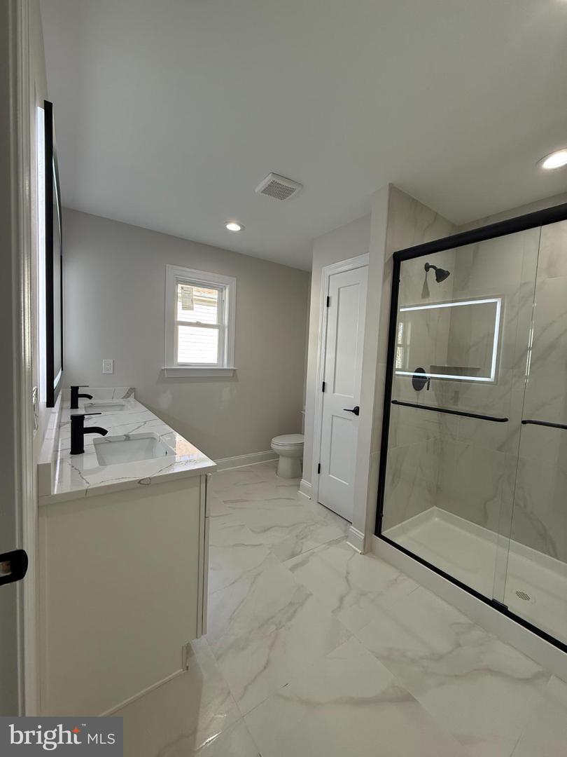 206 SAYLERS CREEK RD, LOCUST GROVE, Virginia 22508, 3 Bedrooms Bedrooms, 6 Rooms Rooms,2 BathroomsBathrooms,Residential,For sale,206 SAYLERS CREEK RD,VAOR2013438 MLS # VAOR2013438