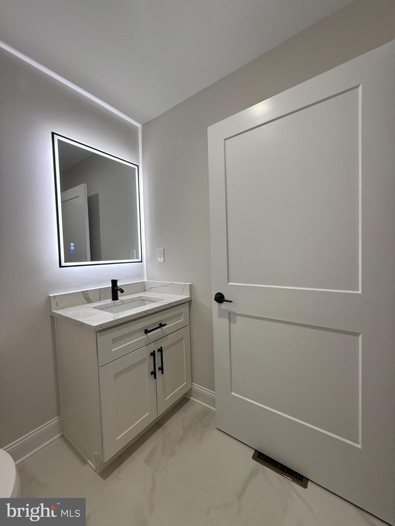 206 SAYLERS CREEK RD, LOCUST GROVE, Virginia 22508, 3 Bedrooms Bedrooms, 6 Rooms Rooms,2 BathroomsBathrooms,Residential,For sale,206 SAYLERS CREEK RD,VAOR2013438 MLS # VAOR2013438