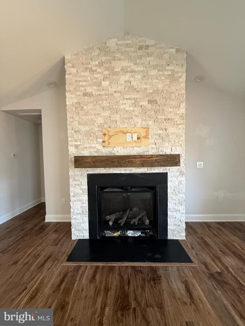 206 SAYLERS CREEK RD, LOCUST GROVE, Virginia 22508, 3 Bedrooms Bedrooms, 6 Rooms Rooms,2 BathroomsBathrooms,Residential,For sale,206 SAYLERS CREEK RD,VAOR2013438 MLS # VAOR2013438