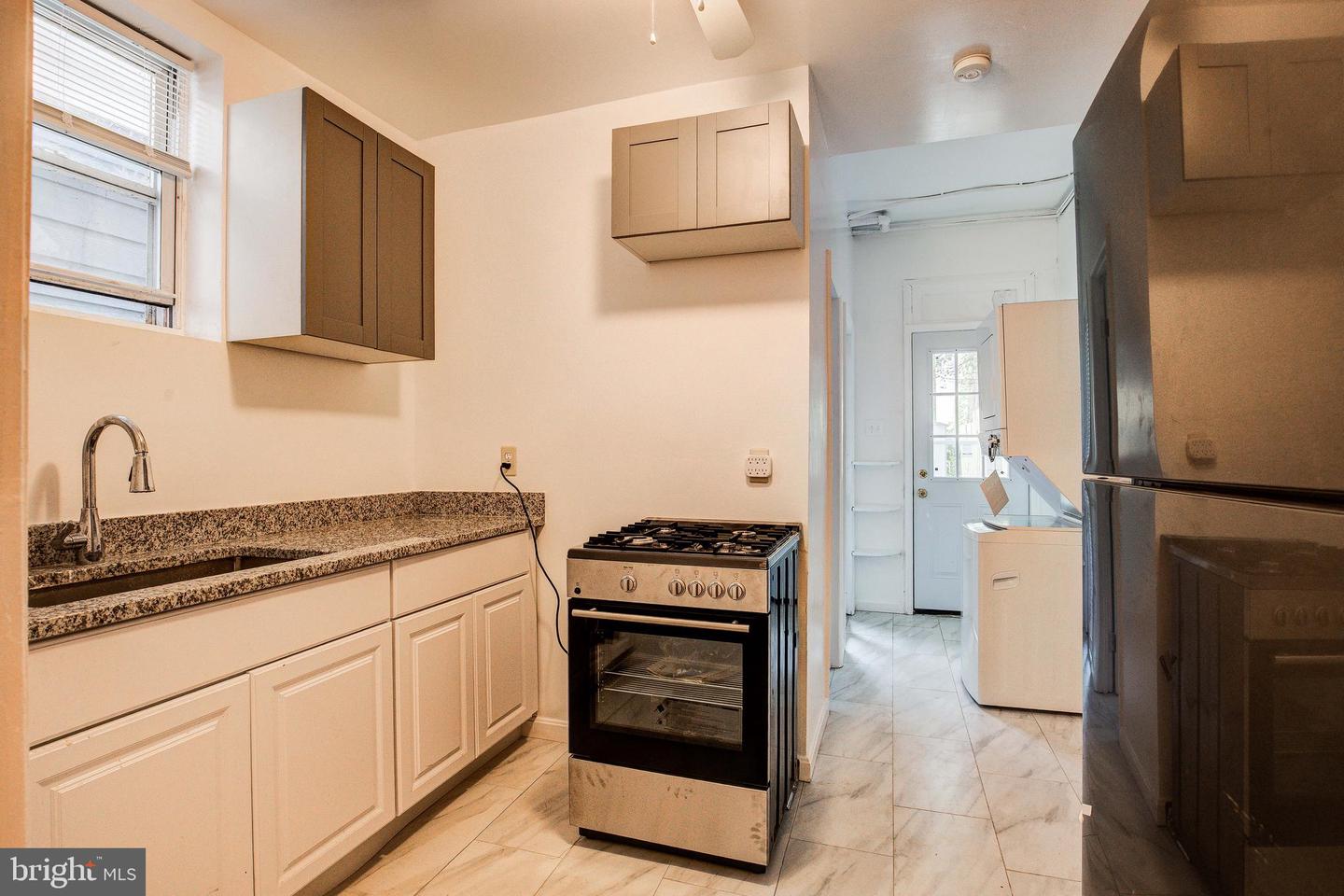 1528 E ST SE, WASHINGTON, District Of Columbia 20003, 3 Bedrooms Bedrooms, ,1 BathroomBathrooms,Residential,For sale,1528 E ST SE,DCDC2248264 MLS # DCDC2248264