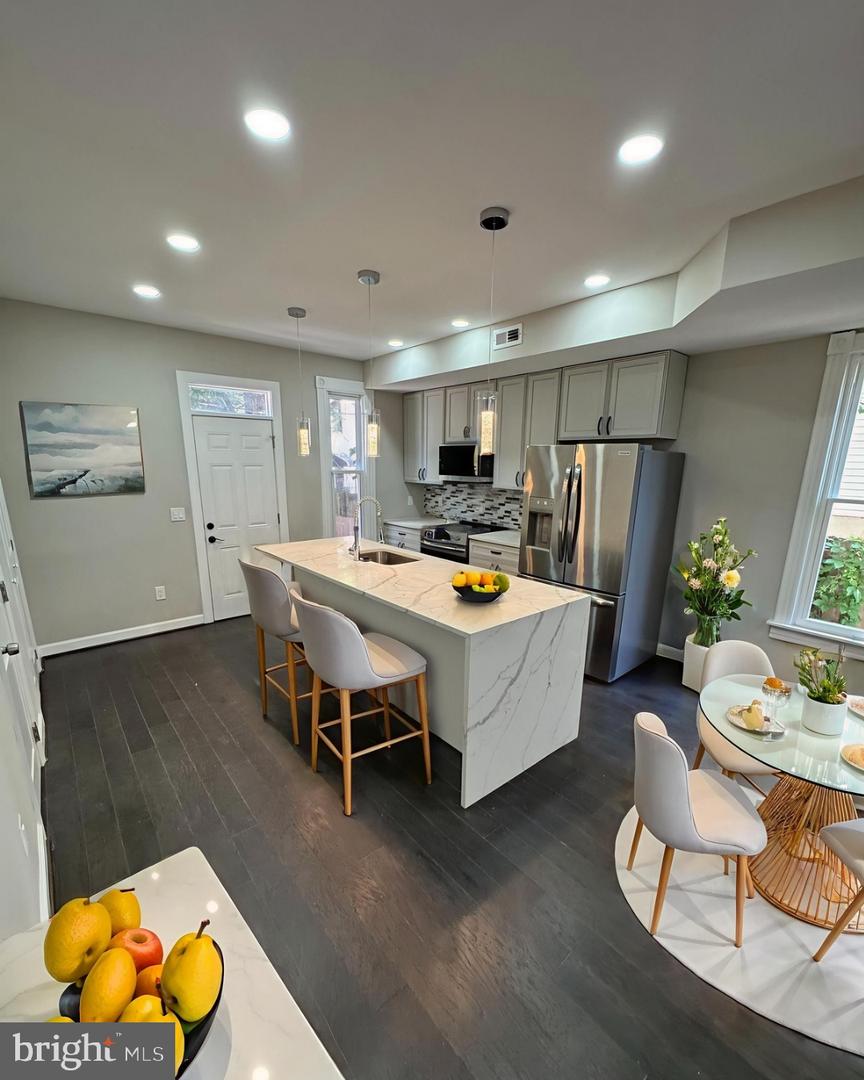 1358 VALLEY PL SE, WASHINGTON, District Of Columbia 20020, 3 Bedrooms Bedrooms, ,2 BathroomsBathrooms,Residential,For sale,1358 VALLEY PL SE,DCDC2248286 MLS # DCDC2248286 1358 VALLEY PL SE, WASHINGTON, District Of Columbia 20020, 3 Bedrooms Bedrooms, ,2 BathroomsBathrooms,Residential,For sale,1358 VALLEY PL SE,DCDC2248286 MLS # DCDC2248286