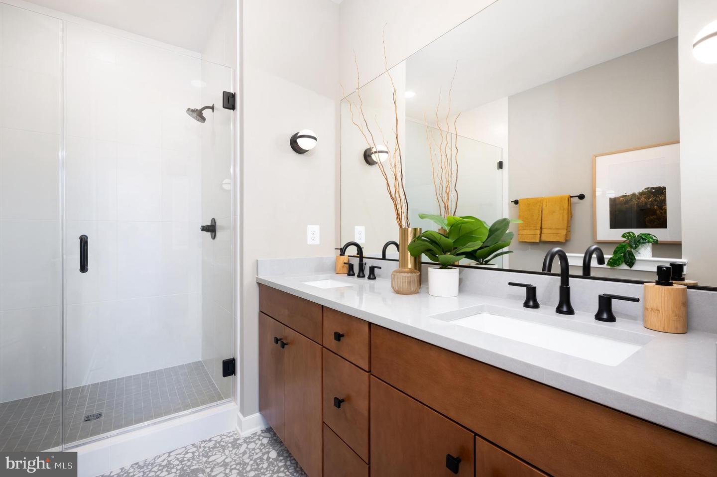 4965 LACHLAN MEWS, ALEXANDRIA, Virginia 22304, 3 Bedrooms Bedrooms, ,3 BathroomsBathrooms,Residential,For sale,4965 LACHLAN MEWS,VAAX2054616 MLS # VAAX2054616